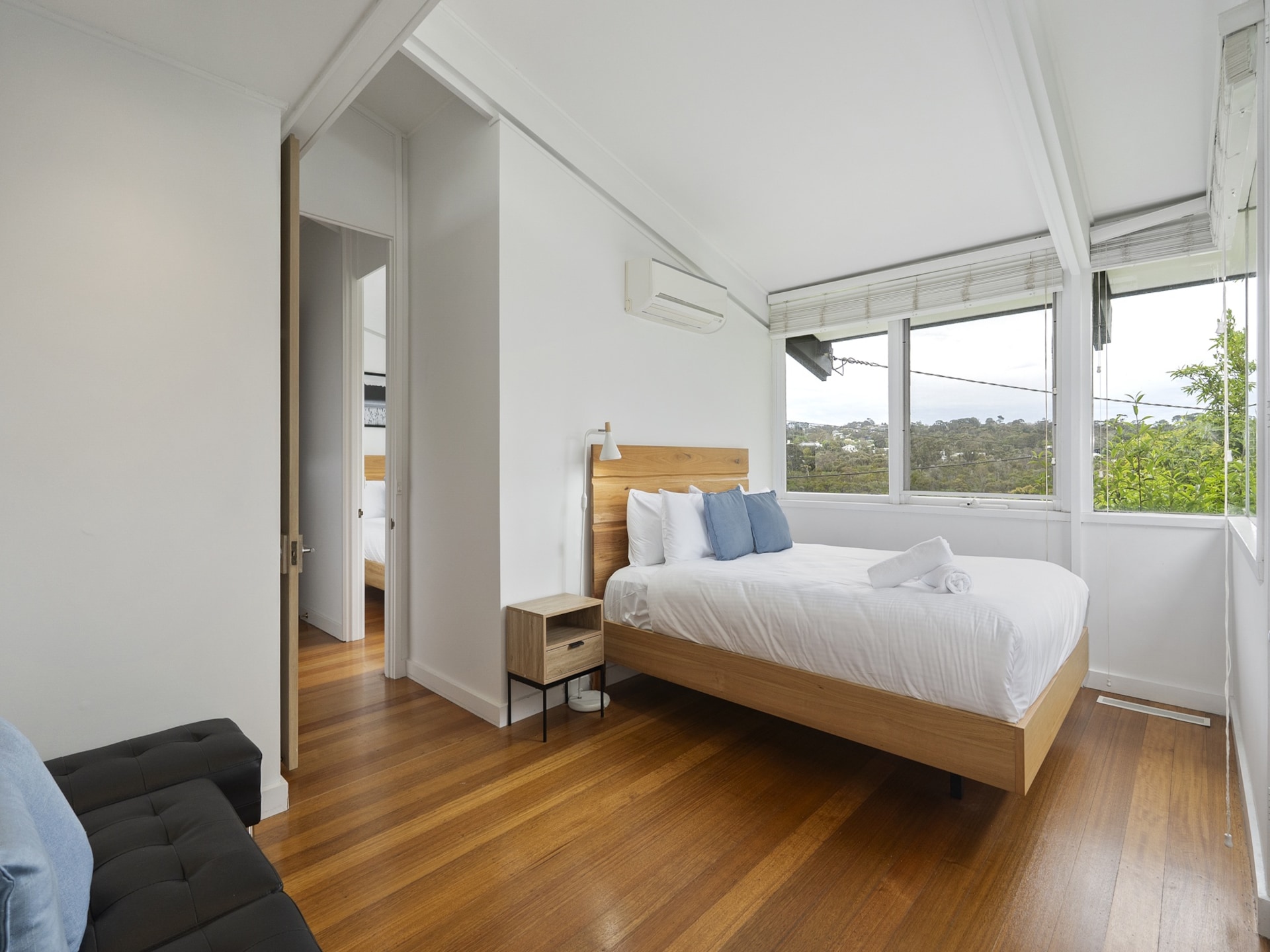 Ruim appartement in Mount Martha met 3 slaapkamers en tuin - foto 7