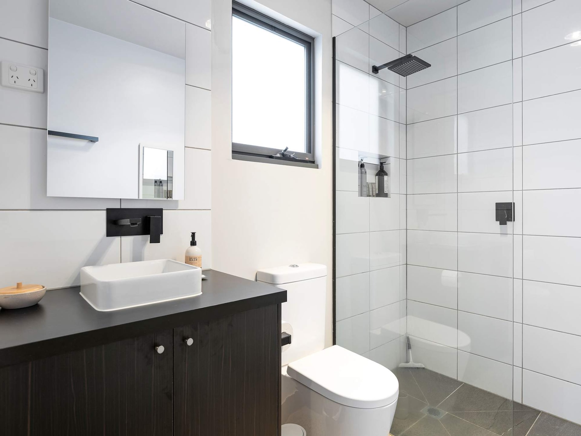 Modern en licht appartement in Norlane voor 2 personen - foto 7