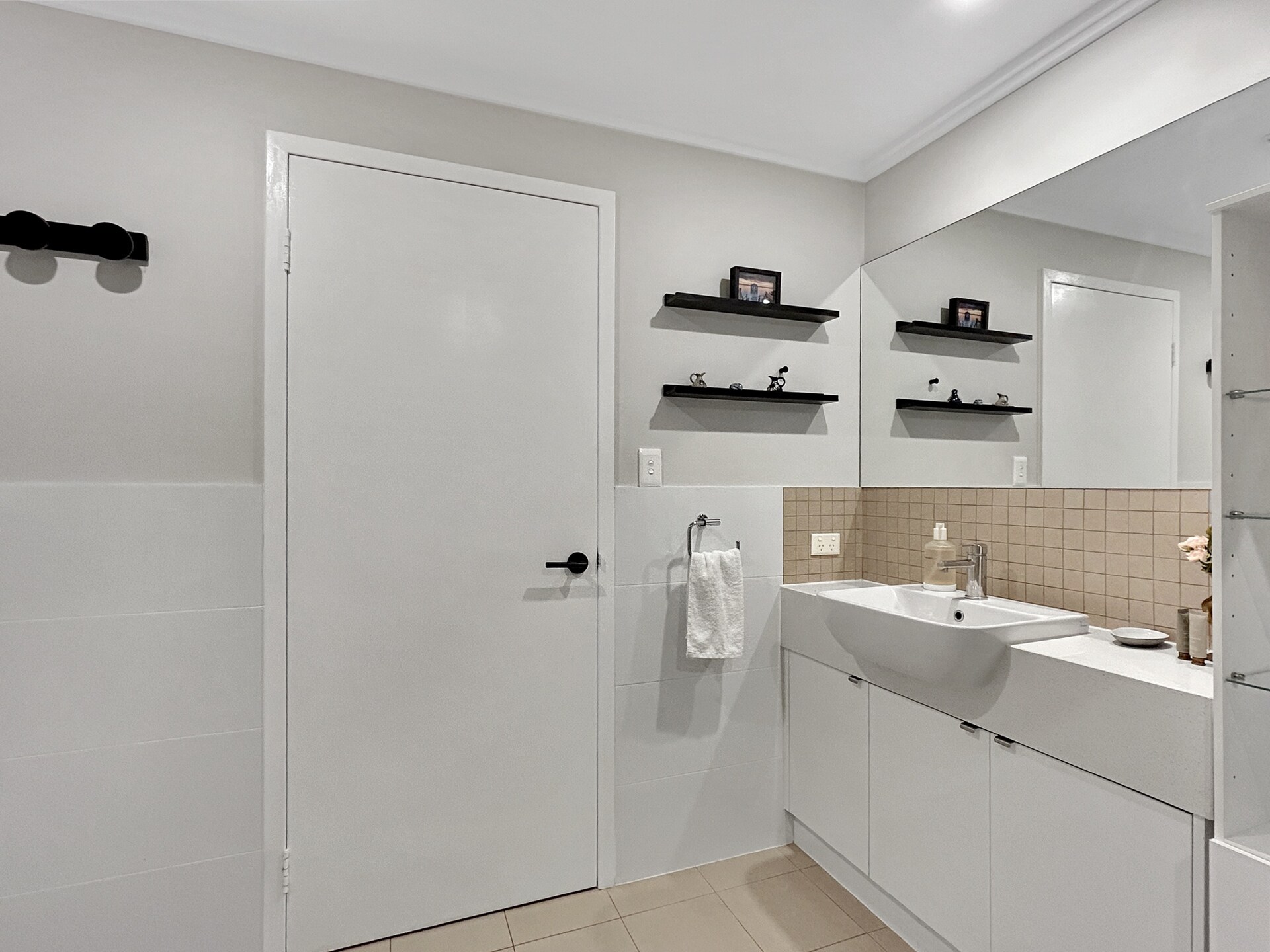 Rustig appartement met eigen binnenplaats in Yokine - foto 8