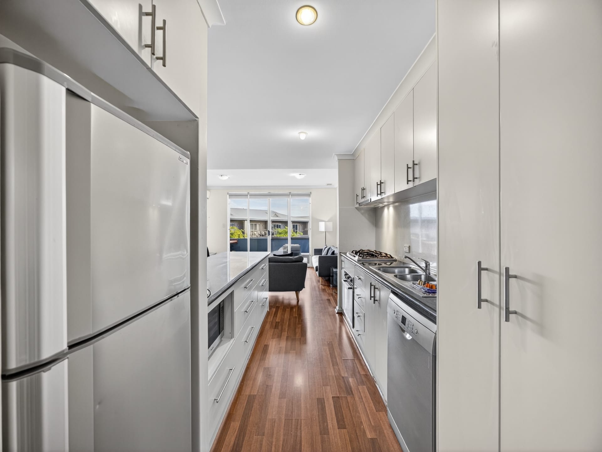 Kanaalzicht Appartement in Halls Head – Ruim, Zwembad & Nabij Cafés - foto 14