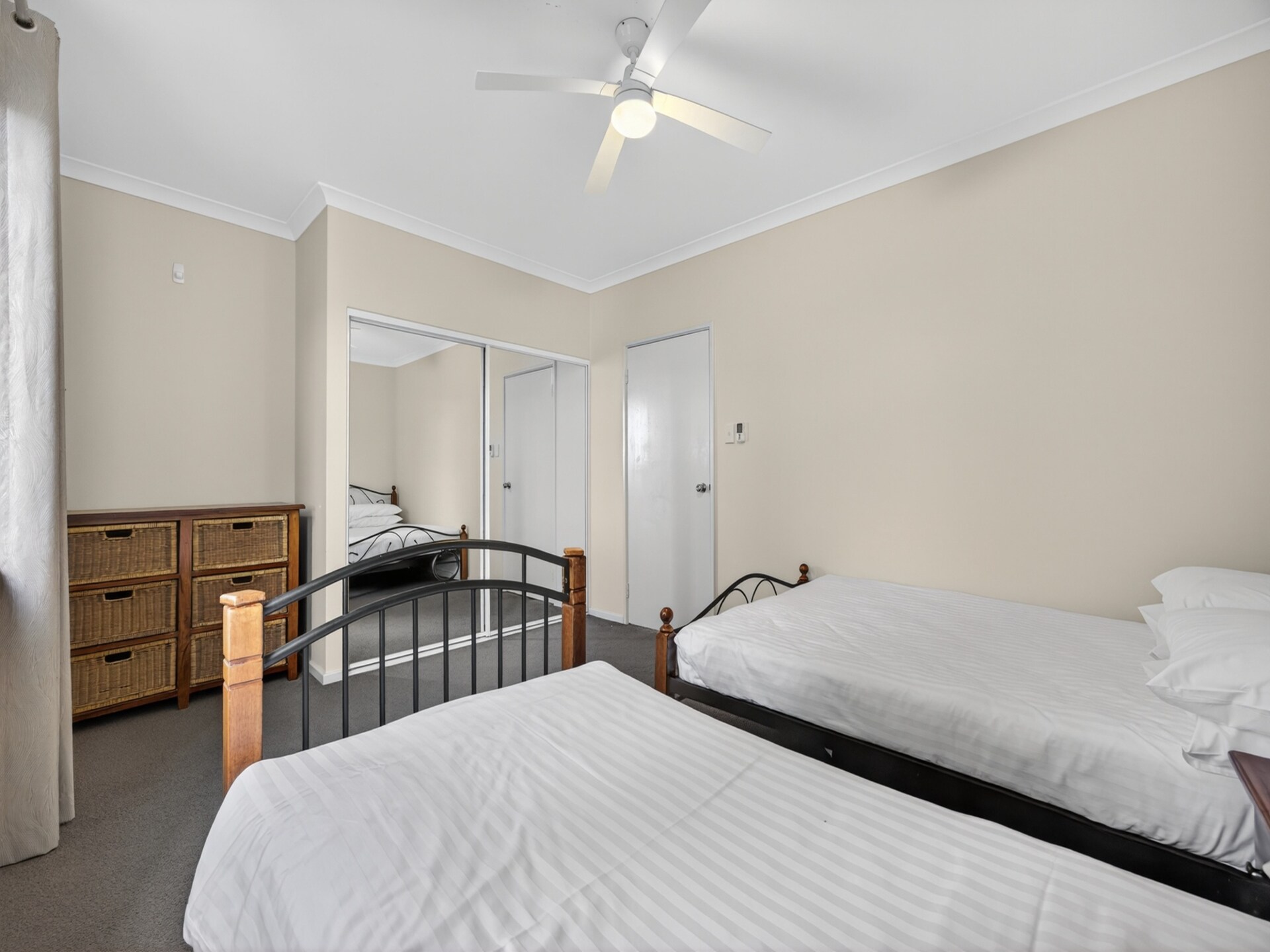 Kanaalzicht Appartement in Halls Head – Ruim, Zwembad & Nabij Cafés - foto 28