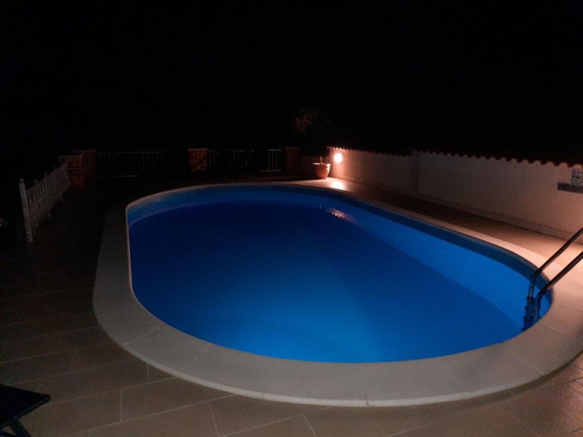 Ruim 5-persoons appartement met terras in Kampor, vlakbij strand Rab - foto 12