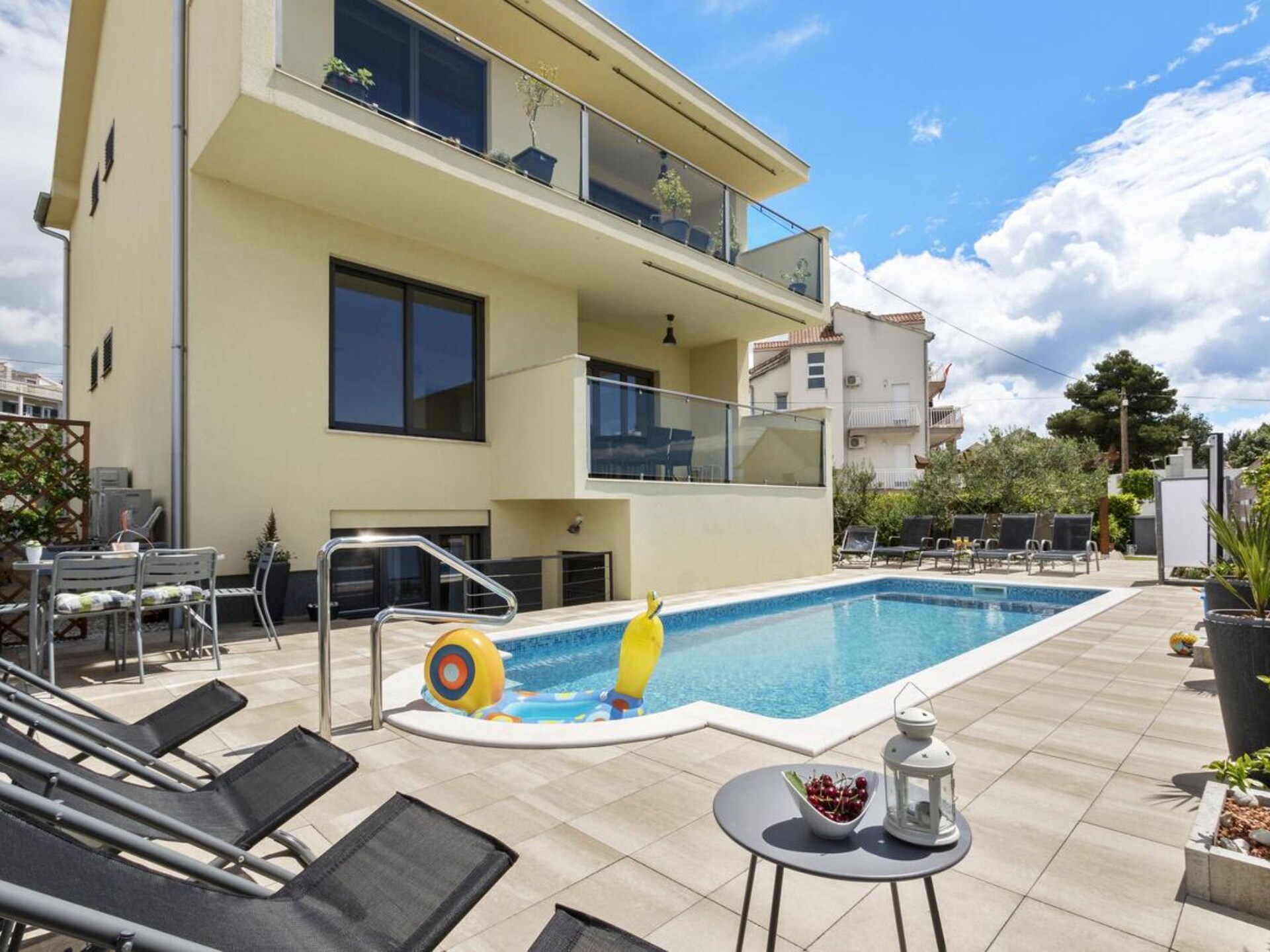Appartement Roza: Zeezicht-balkon op 200m van het strand in Šibenik - foto 29