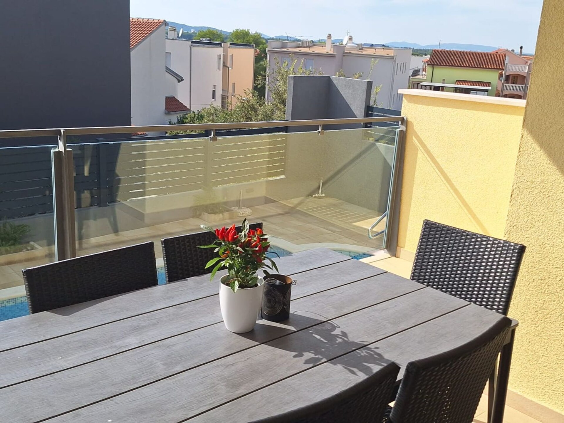 Appartement Roza: Zeezicht-balkon op 200m van het strand in Šibenik - foto 15