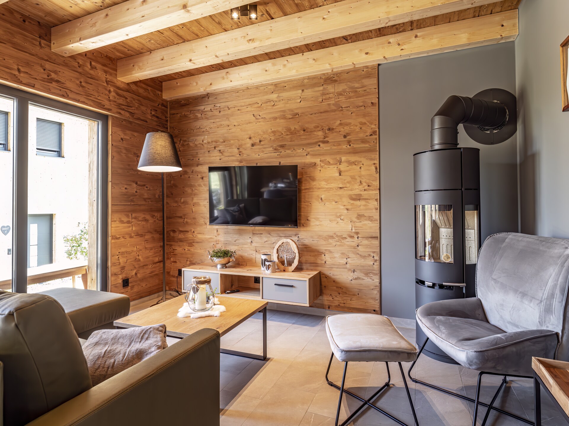 Vrijstaand chalet met privésauna en open haard aan de golfbaan in Bayerbach - foto 9