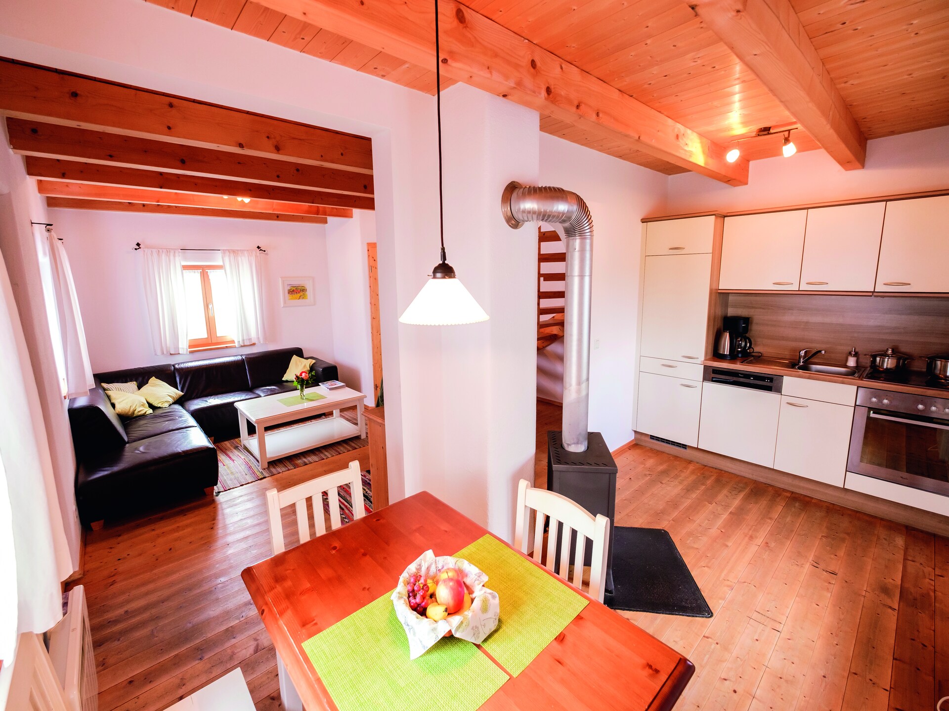 Knus vakantiehuis voor 4 op Vital Resort Bayerbach, met sauna en golf - foto 4
