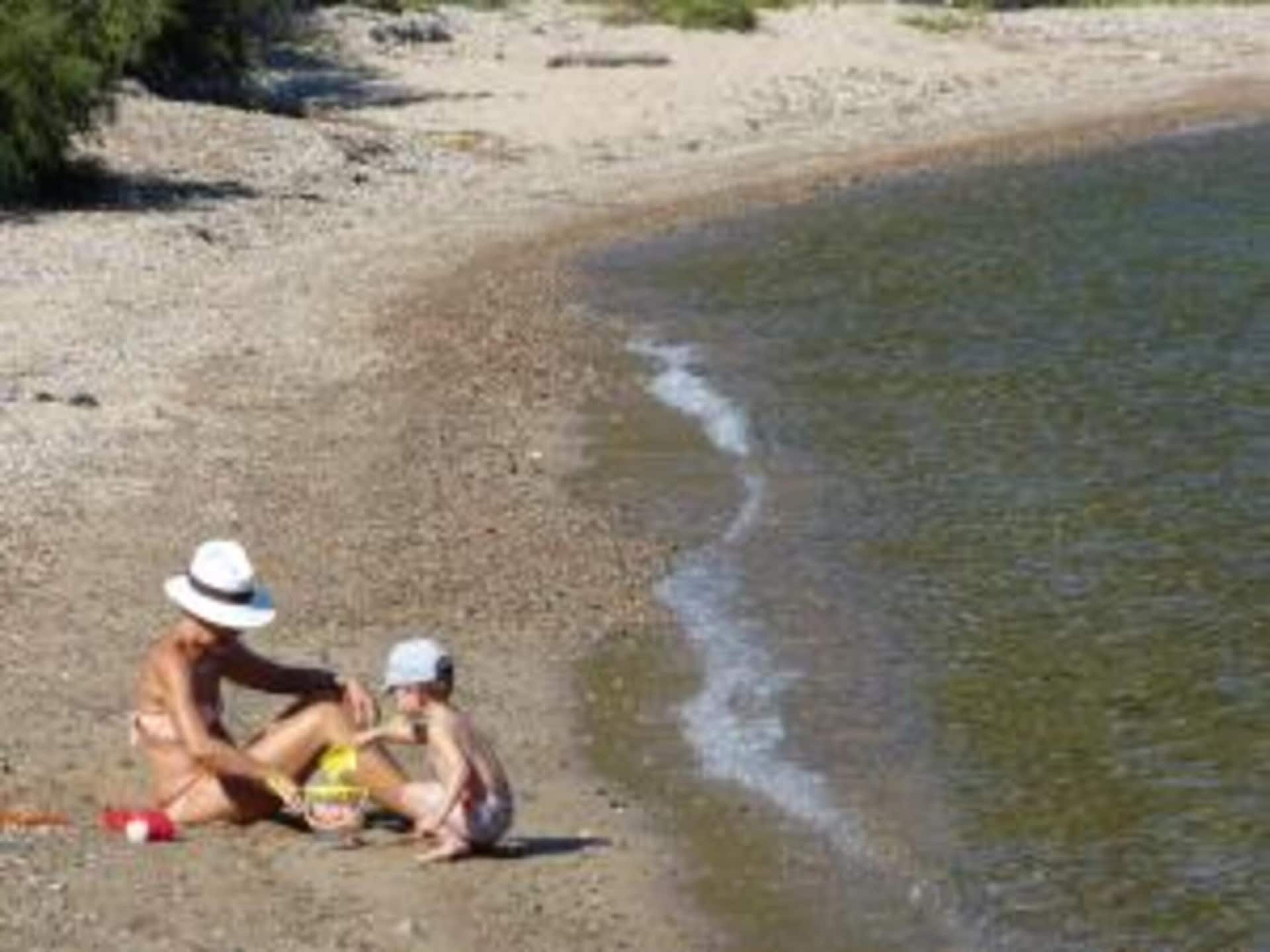 Luxe villa in Porto Vecchio met zeezicht en privésteiger - foto 17