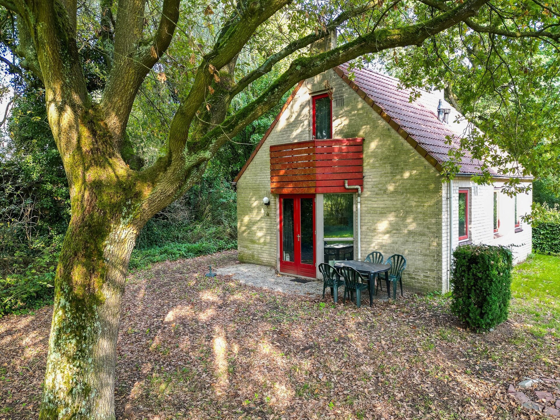 Vrijstaande wellnessbungalow aan het meer in Ewijk voor 4 personen - foto 12