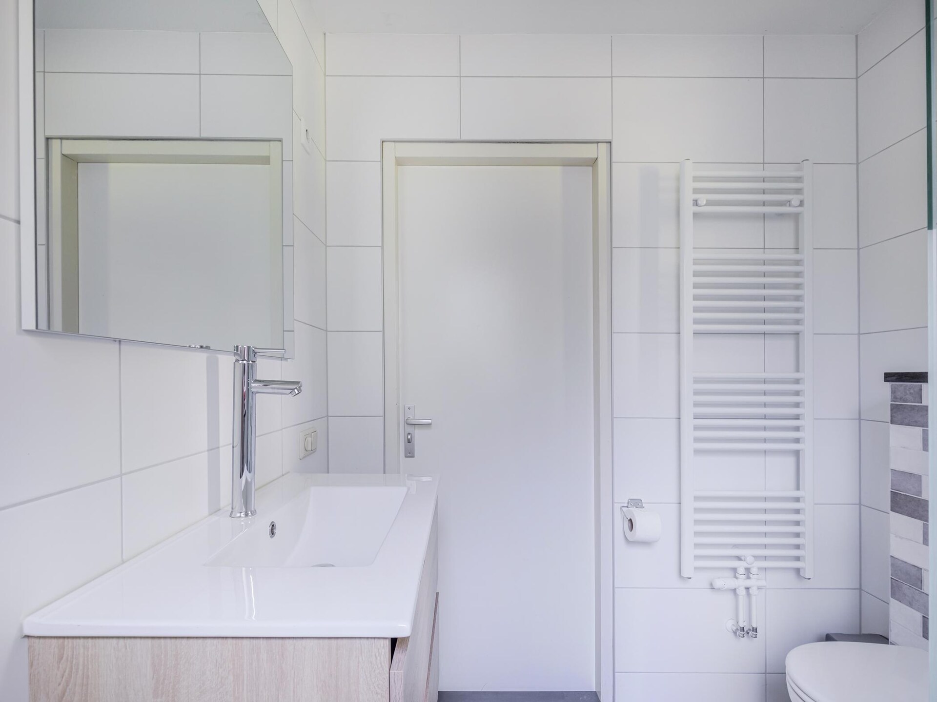 Vrijstaande wellnessbungalow aan het meer in Ewijk voor 4 personen - foto 27