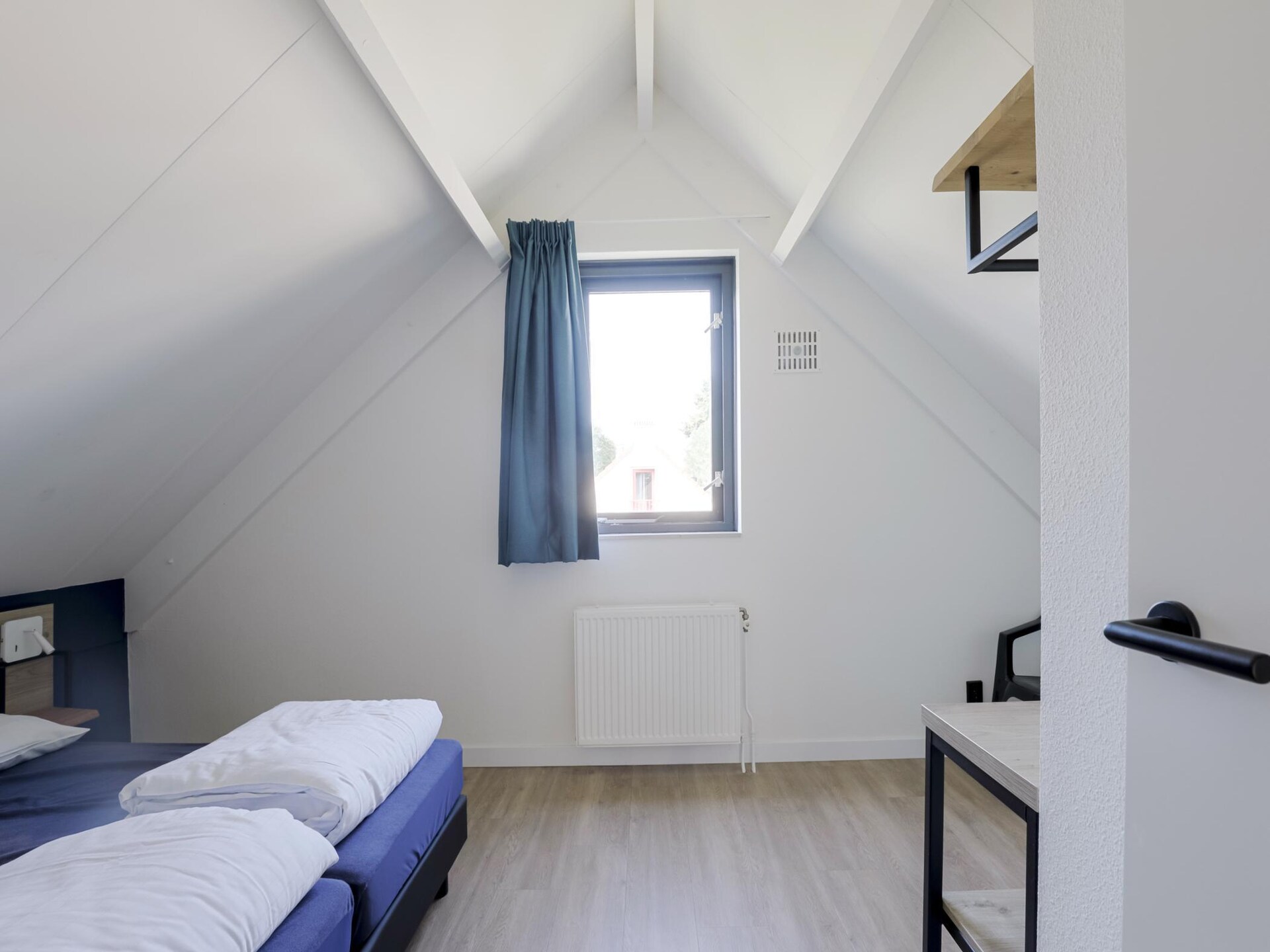 Vrijstaande bungalow aan het meer in Ewijk voor 6 personen - foto 21
