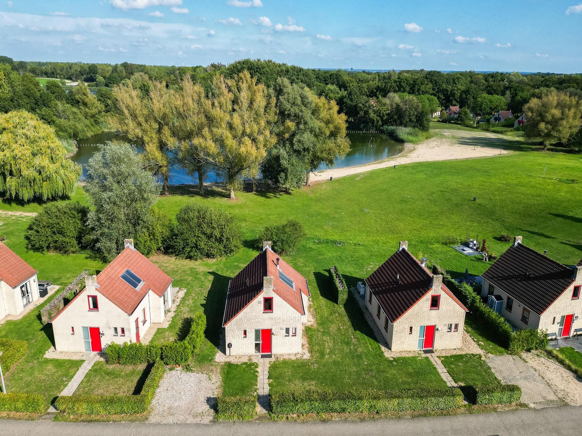 Vrijstaande bungalow aan het meer in Ewijk voor 6 personen - foto 38