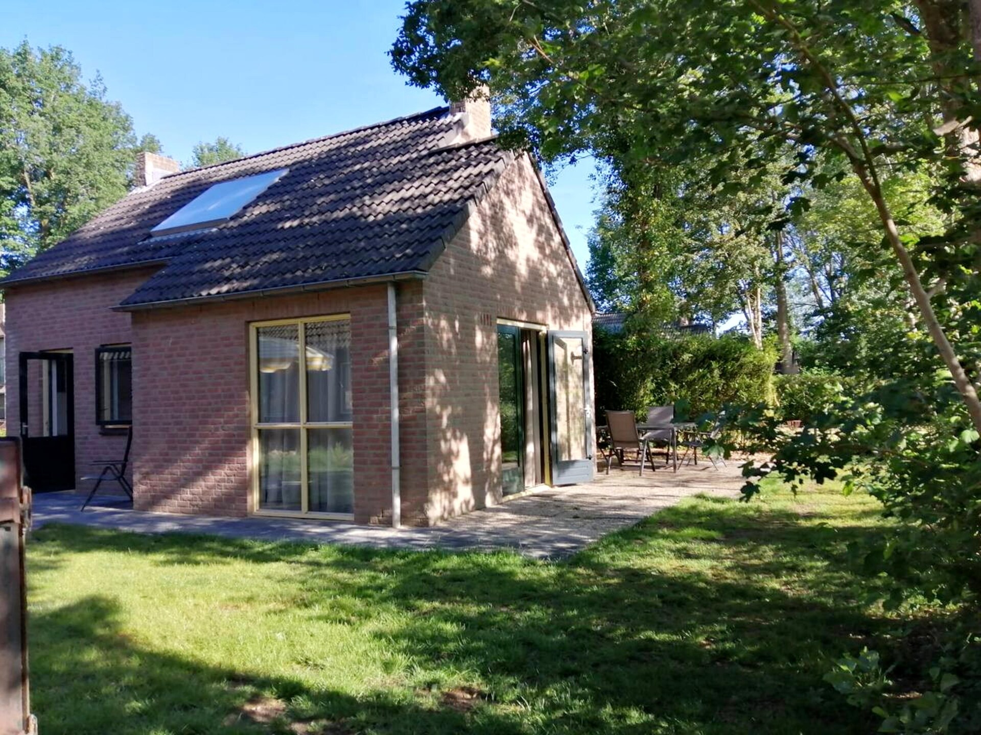 Vrijstaande VIP-bungalow met sauna in bosrijk Ewijk - foto 22