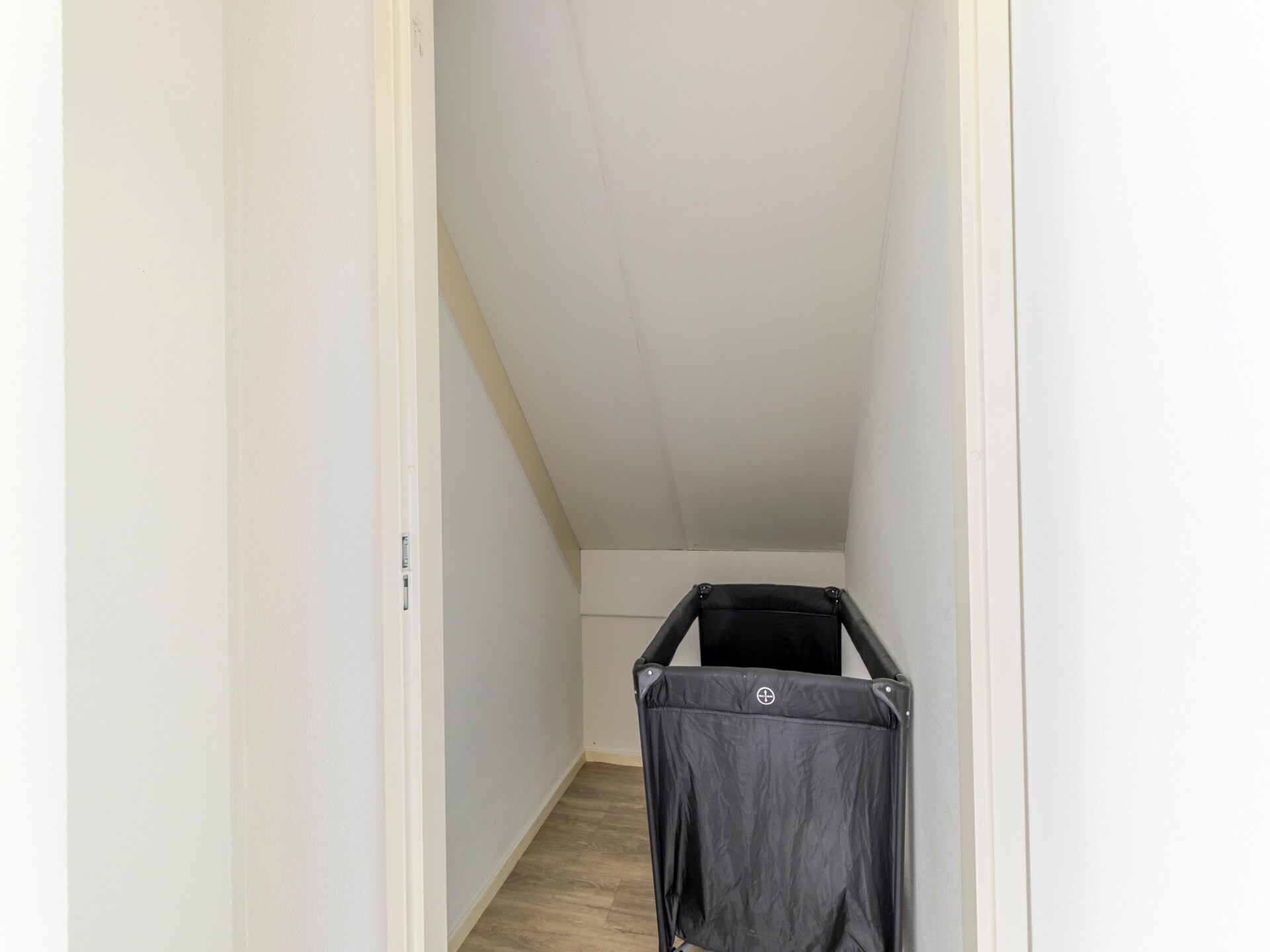 Vrijstaande sauna bungalow aan het water in Ewijk voor 6 personen - foto 18