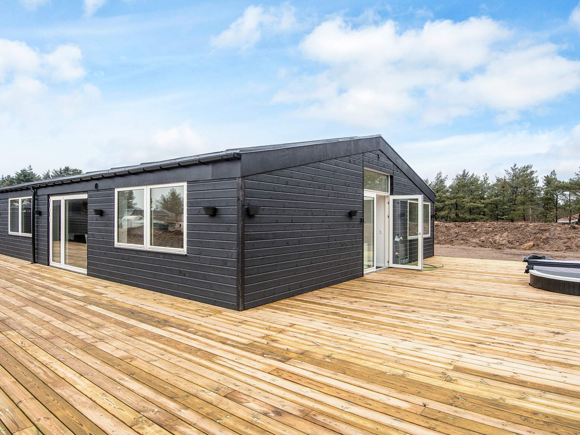 Nieuw vakantiehuis in Saltum met buitenspa, biljart en strand op 2 km - foto 1