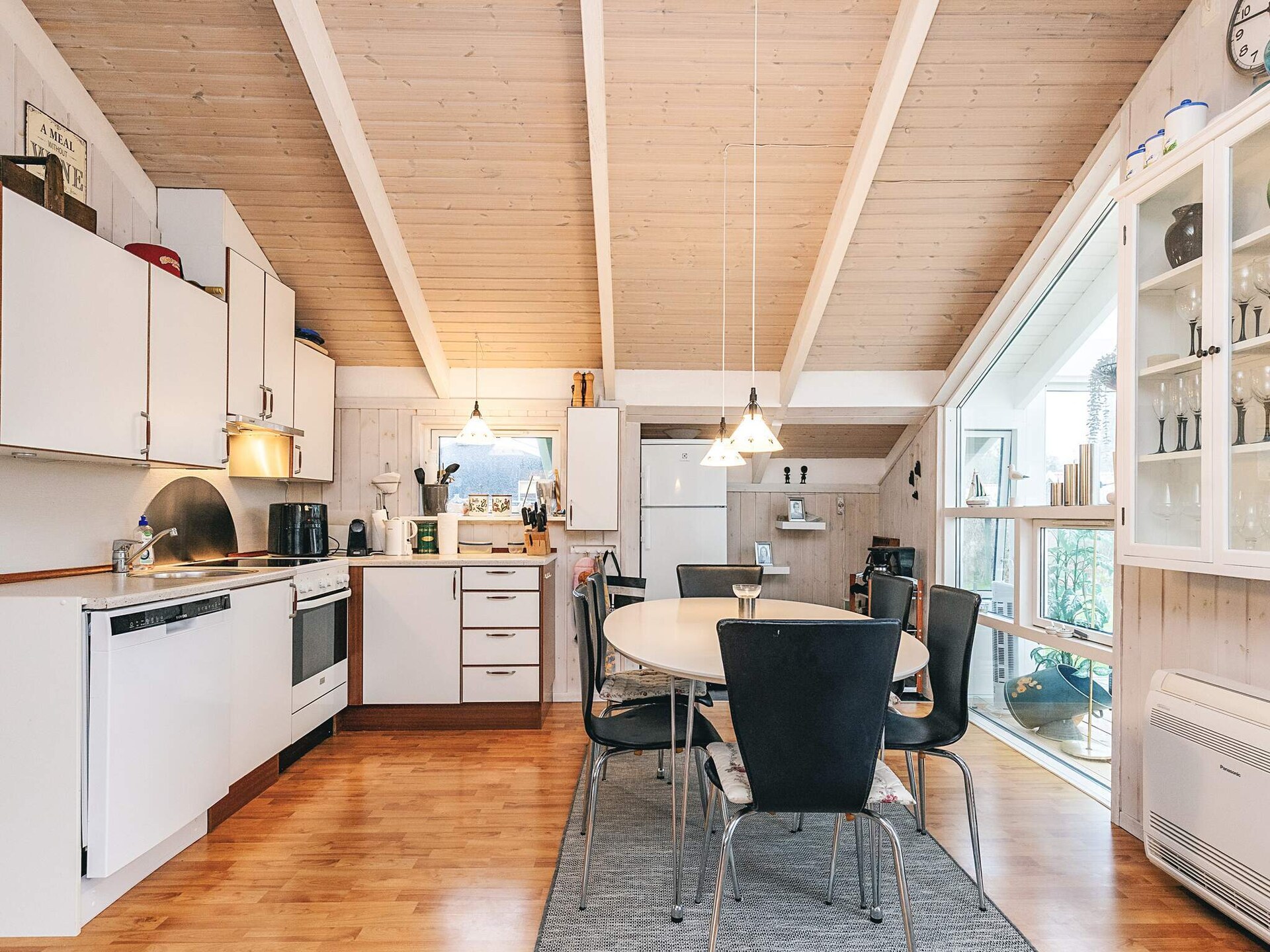 Licht vakantiehuis bij Hals met serre, houtkachel en zee op 300 meter - foto 5
