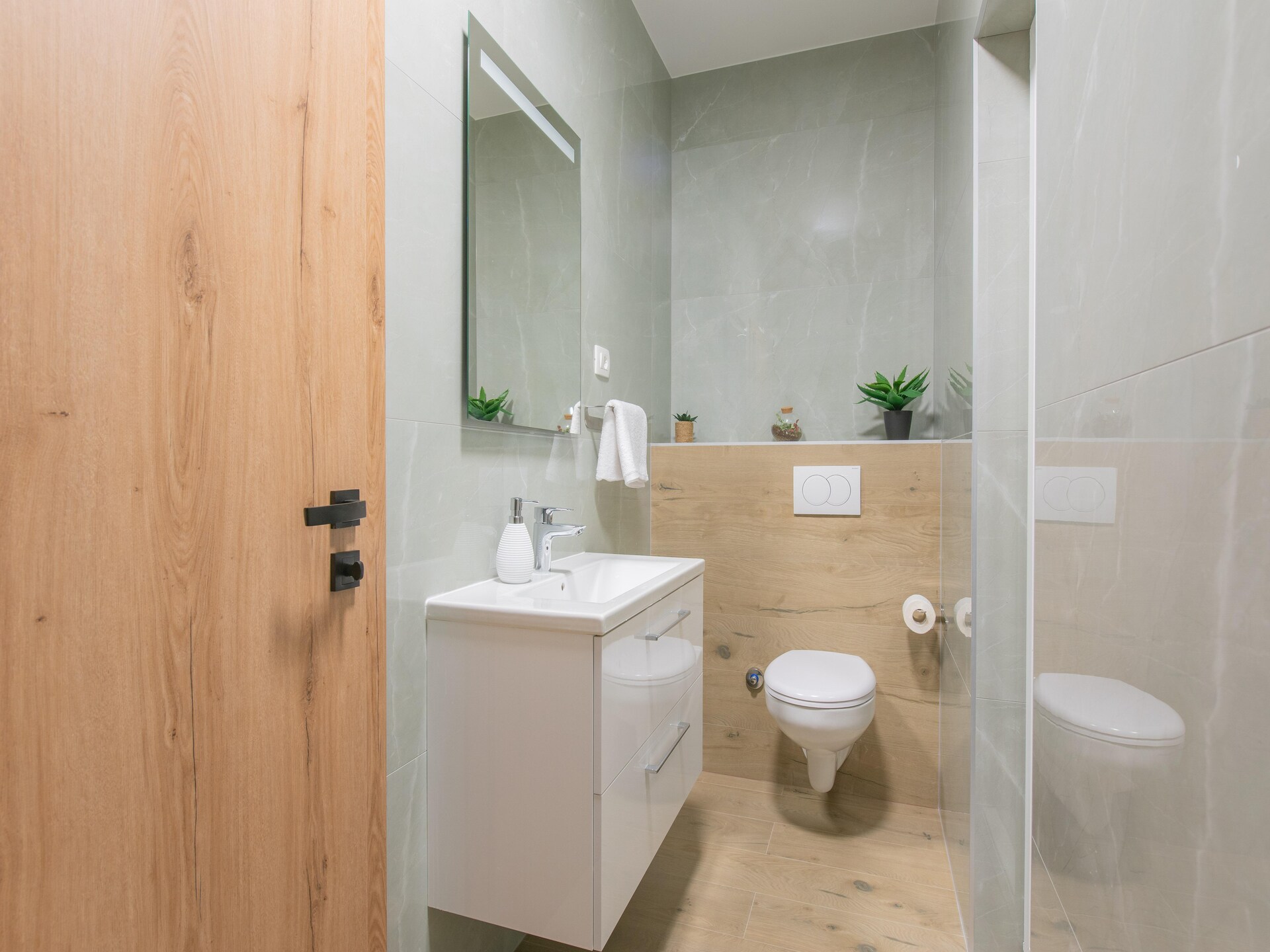 Moderne villa met privézwembad, hydromassage en waterval nabij Split - foto 36