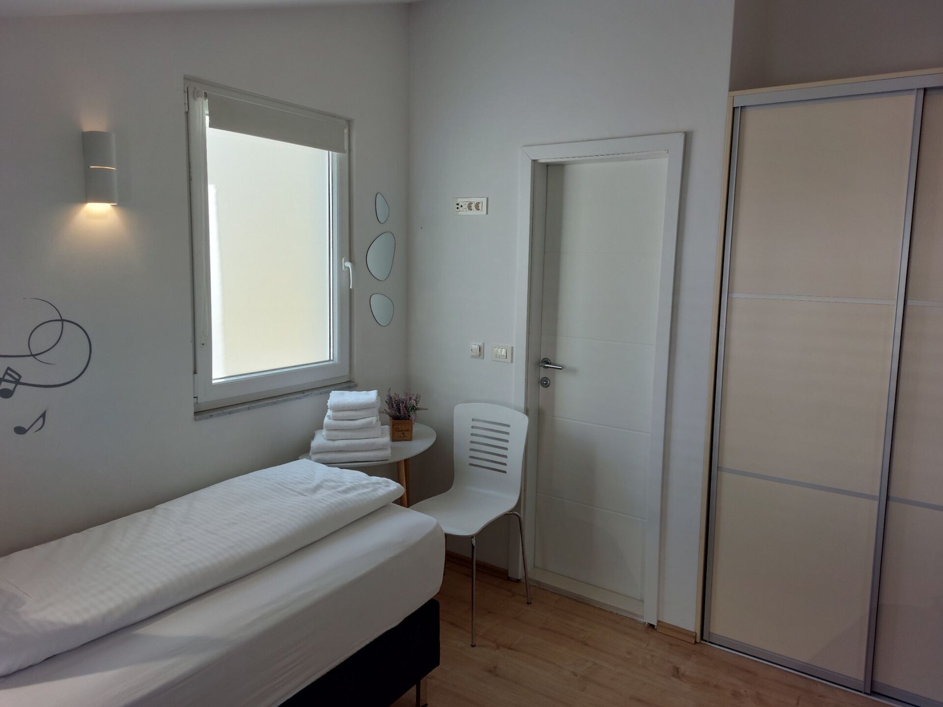 Villa Nižić Makarska -Two Bedroom Apartment With Terrace And Hot Tub (Lux F) - foto 14