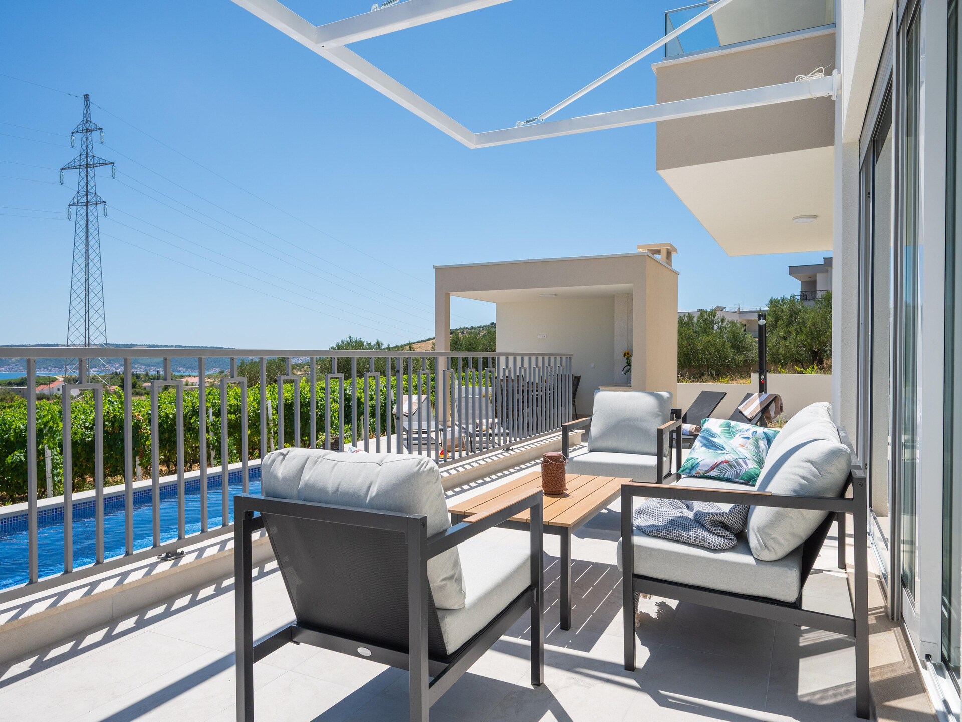 Villa Vista Vinea: luxe privévilla met panoramisch uitzicht en verwarmd zwembad bij Split - foto 40