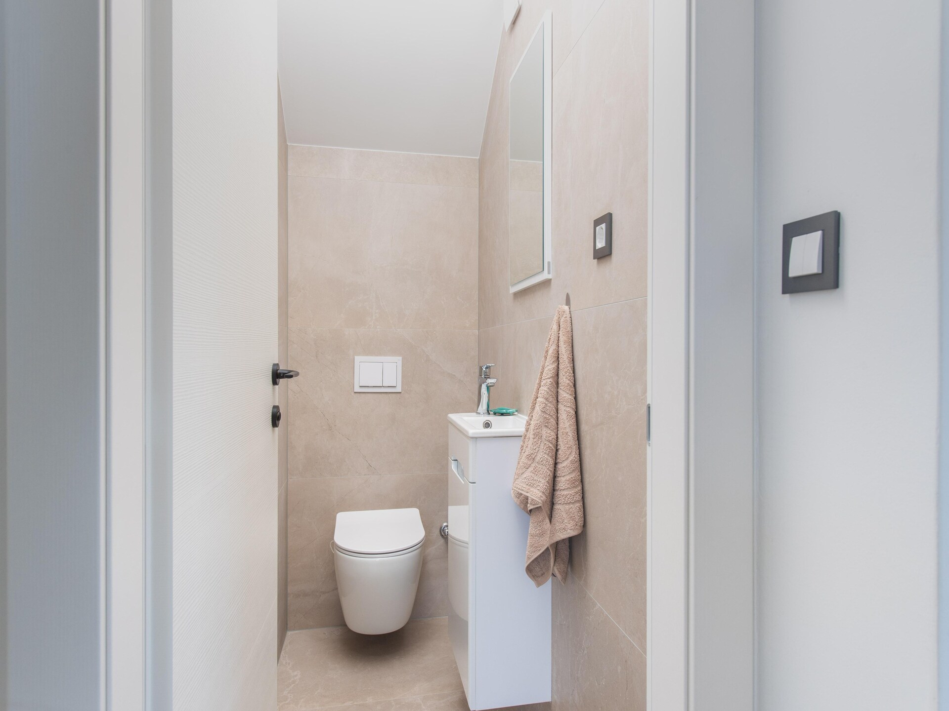 Villa Vista Vinea: luxe privévilla met panoramisch uitzicht en verwarmd zwembad bij Split - foto 36
