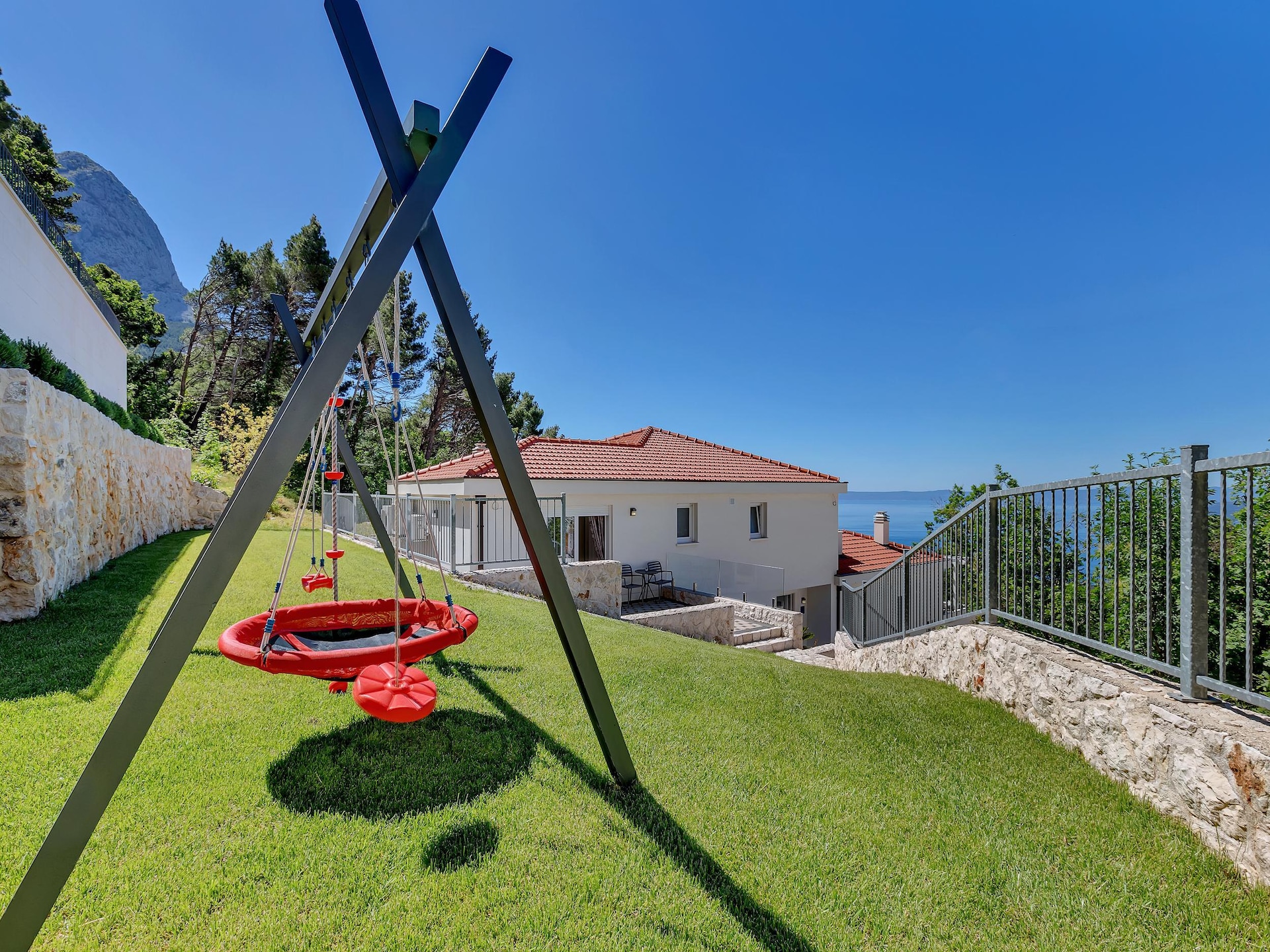 Villa Prestige in Baška Voda met privézwembad voor 10 personen - foto 42