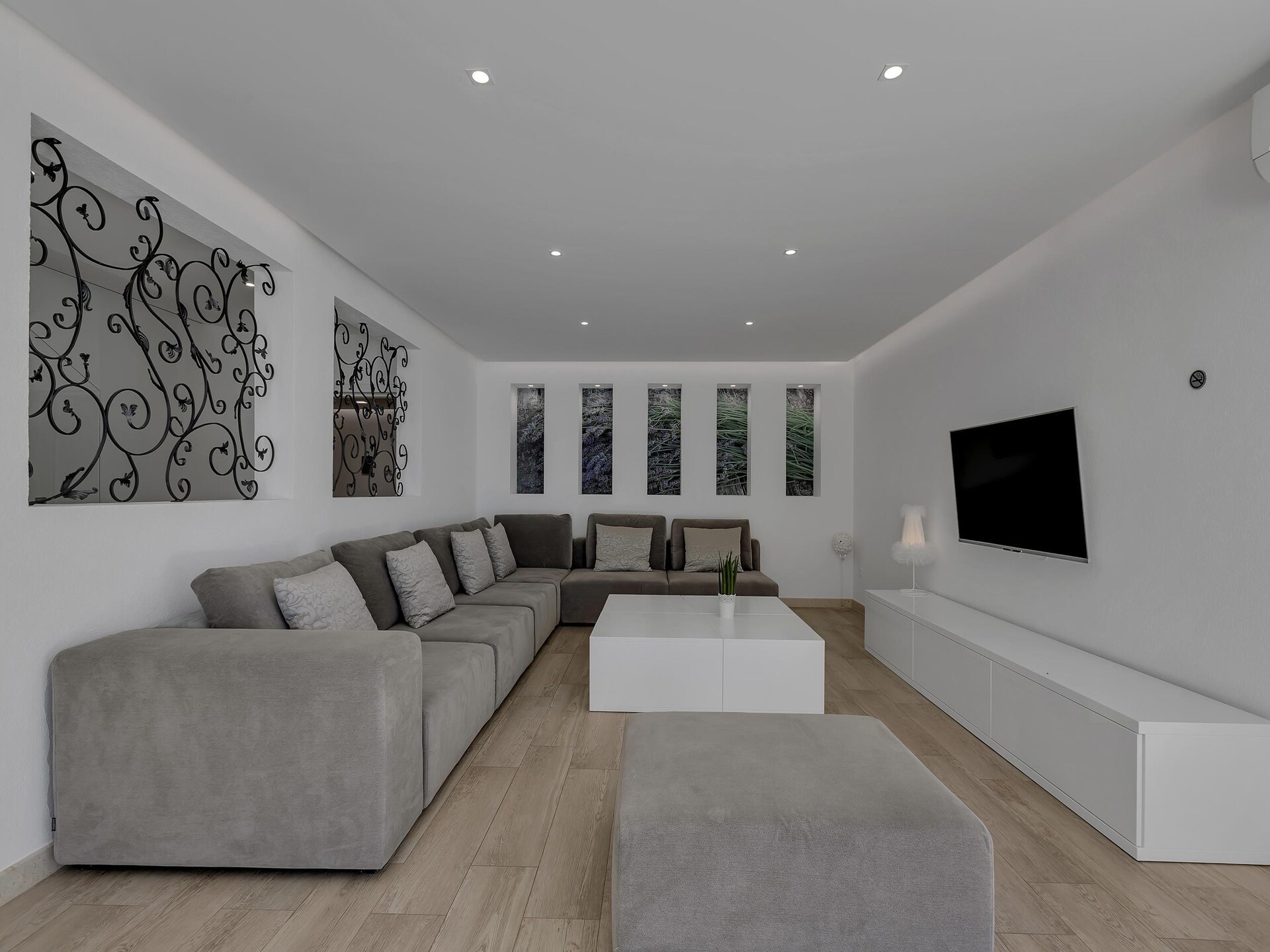 Villa Prestige in Baška Voda met privézwembad voor 10 personen - foto 13