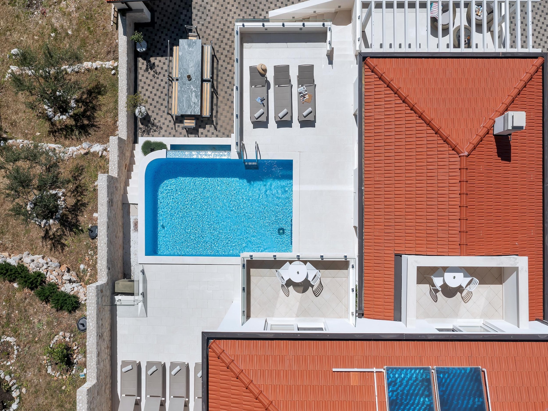 Villa Prestige in Baška Voda met privézwembad voor 10 personen - foto 46