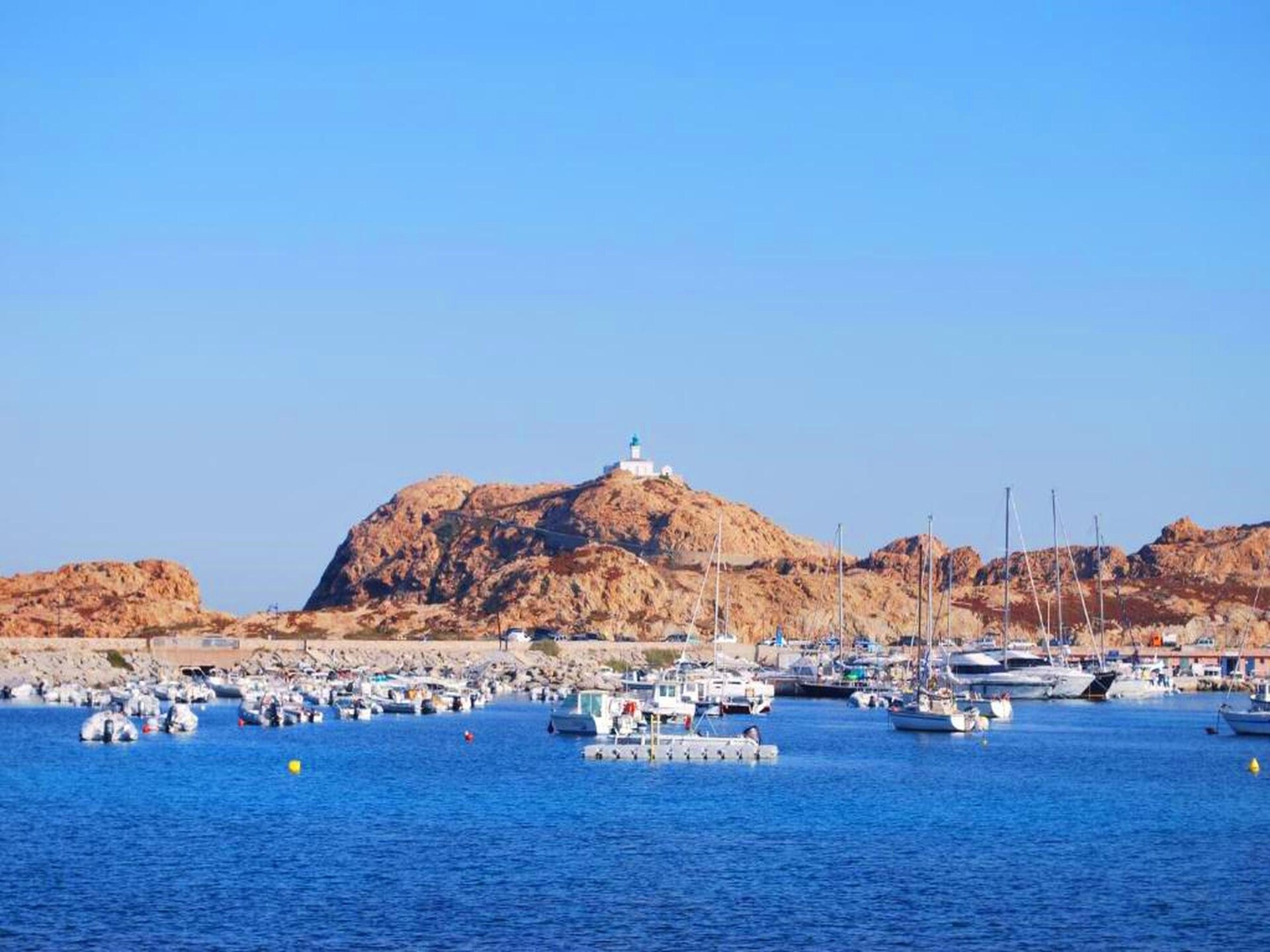 Knusse vrijstaande studio met balkon voor 3 personen in L'Ile Rousse - foto 23