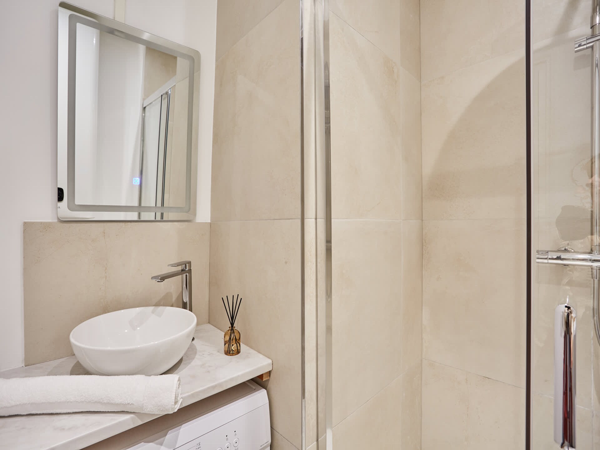 Stijlvol gerenoveerd appartement in hartje Parijs, vlakbij het Louvre - foto 5