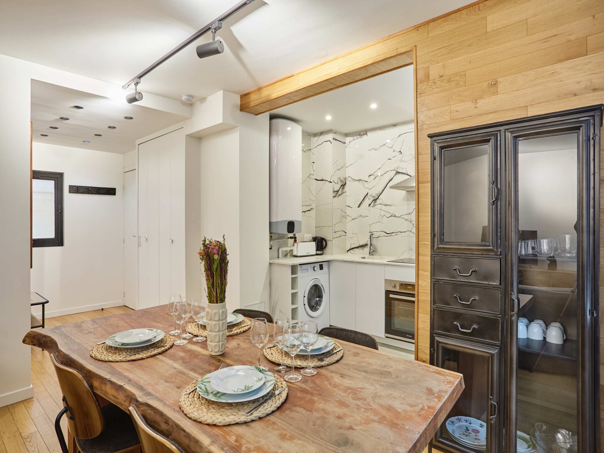 Charmant 2-kamerappartement in levendig 17e arrondissement, Parijs - foto 8