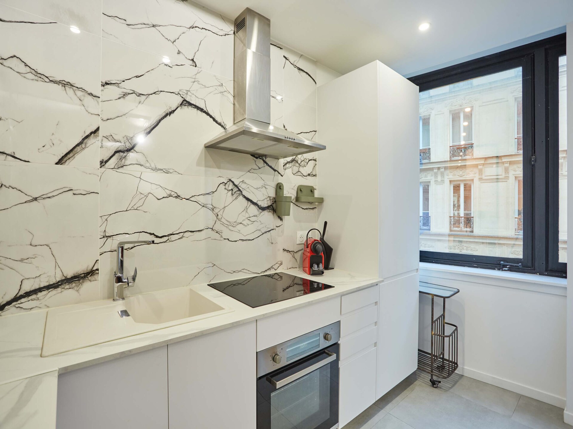 Charmant 2-kamerappartement in levendig 17e arrondissement, Parijs - foto 9