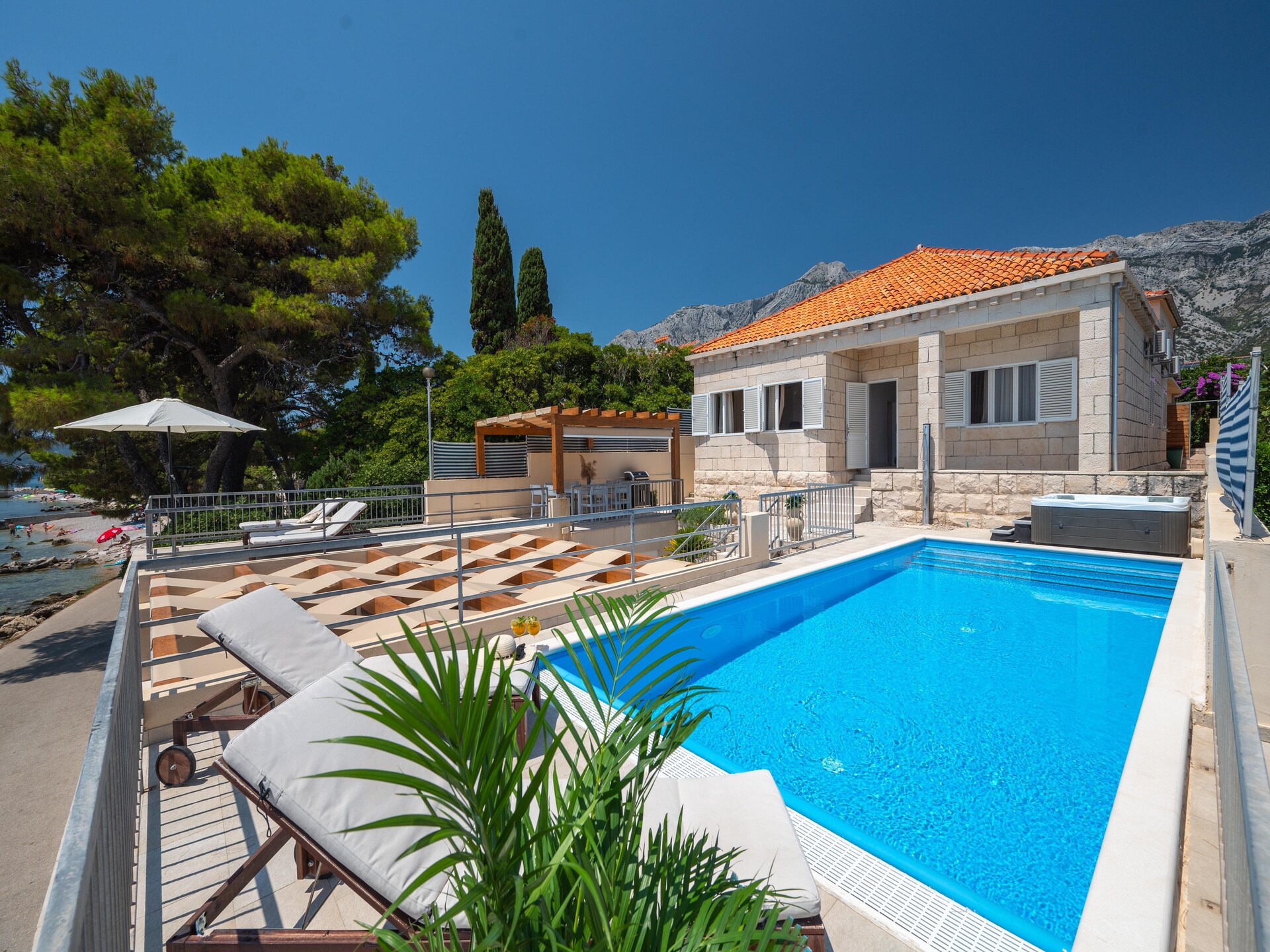 Villa AdriaStone: Luxe villa aan zee met privézwembad in Orebić, 10m van strand - foto 2