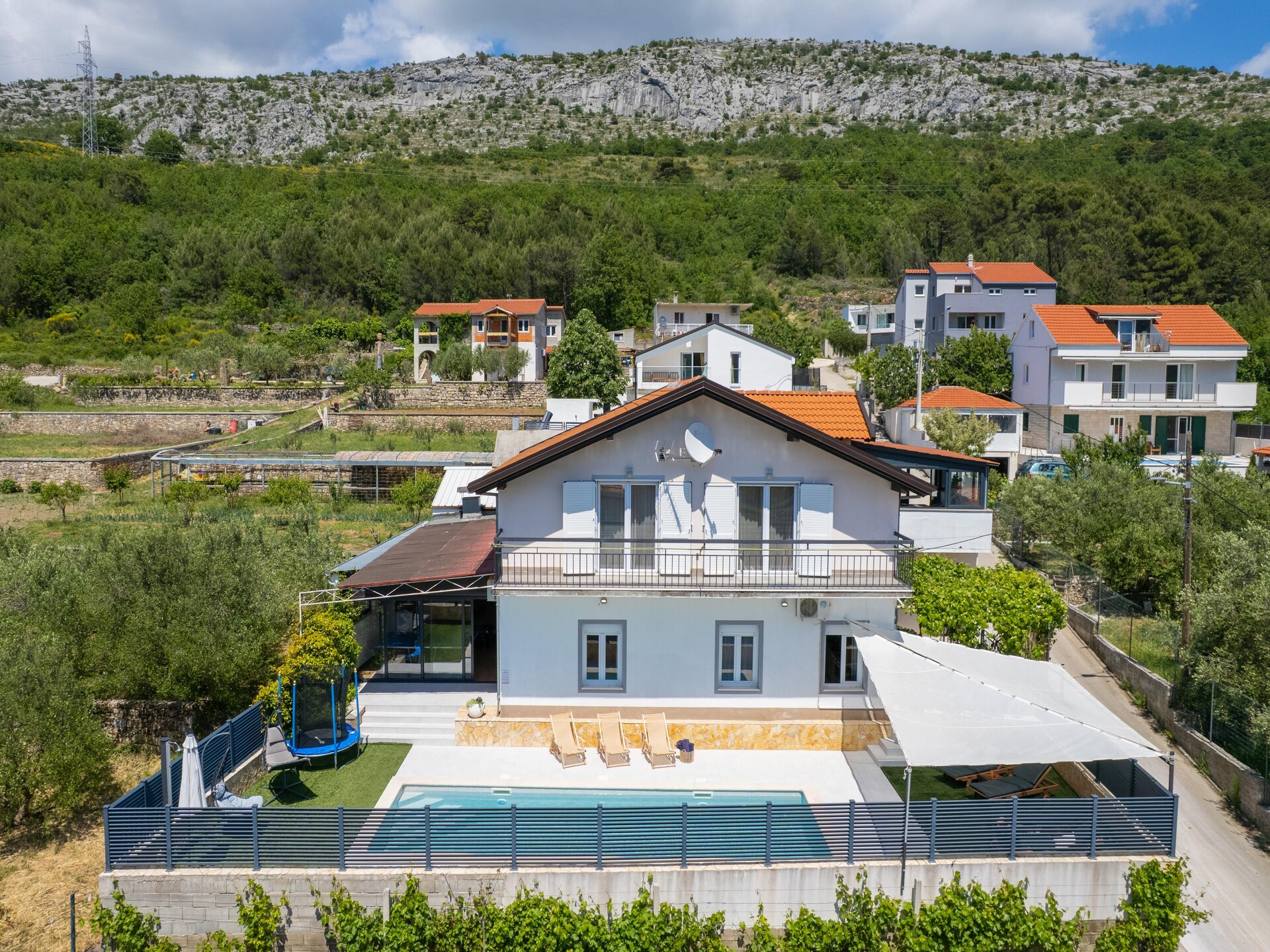 Villa Kristina: Ruim vakantiehuis voor 12 personen met zwembad bij Omiš - foto 7