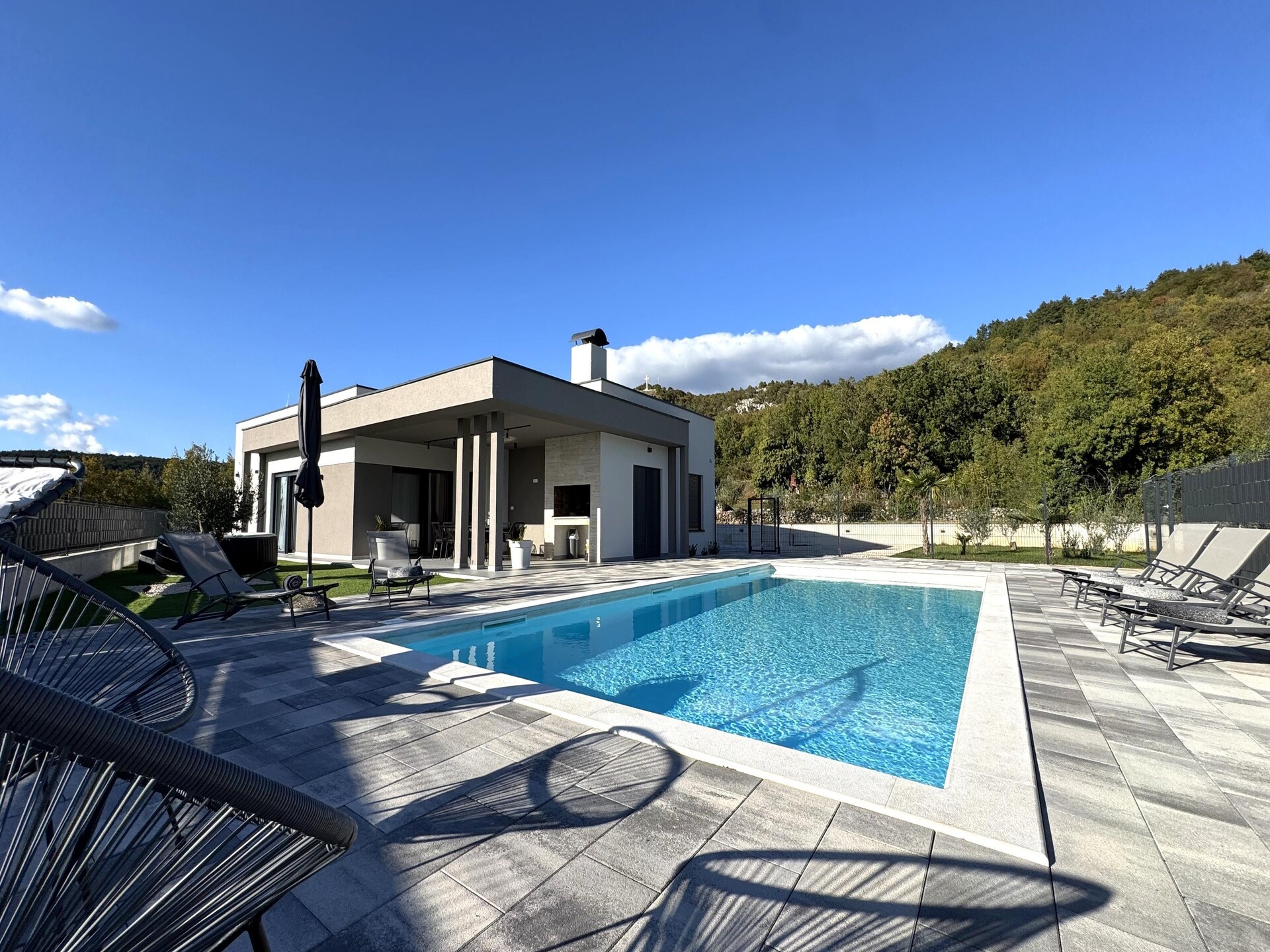 Villa Olive Residence: Luxe villa met verwarmd zwembad in de heuvels van Dalmatië - foto 11