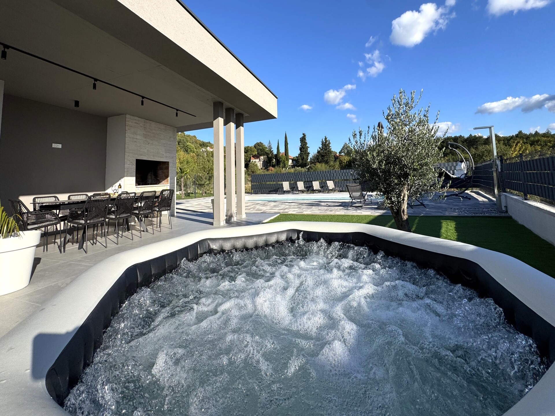 Villa Olive Residence: Luxe villa met verwarmd zwembad in de heuvels van Dalmatië - foto 34
