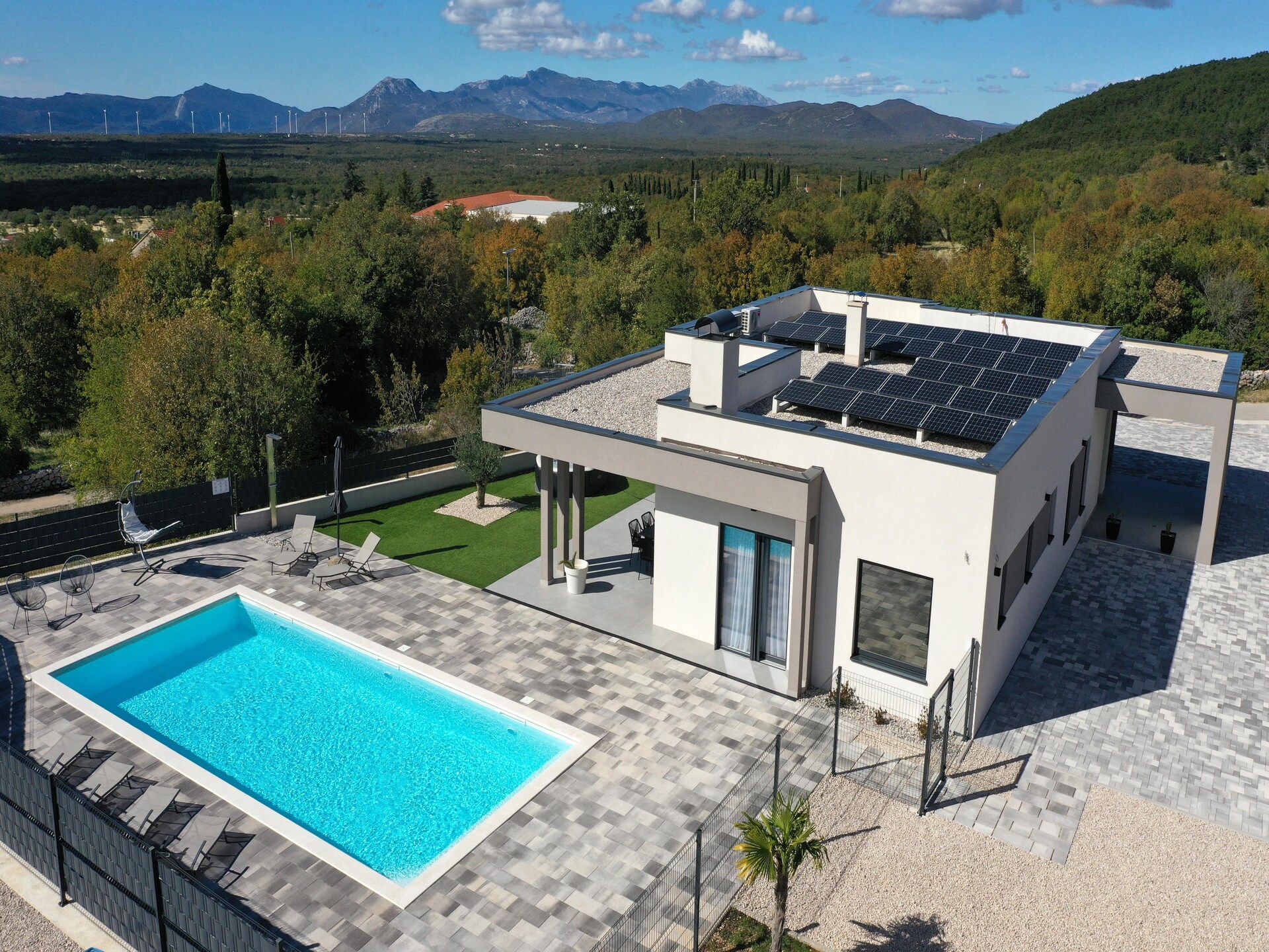 Villa Olive Residence: Luxe villa met verwarmd zwembad in de heuvels van Dalmatië - foto 8