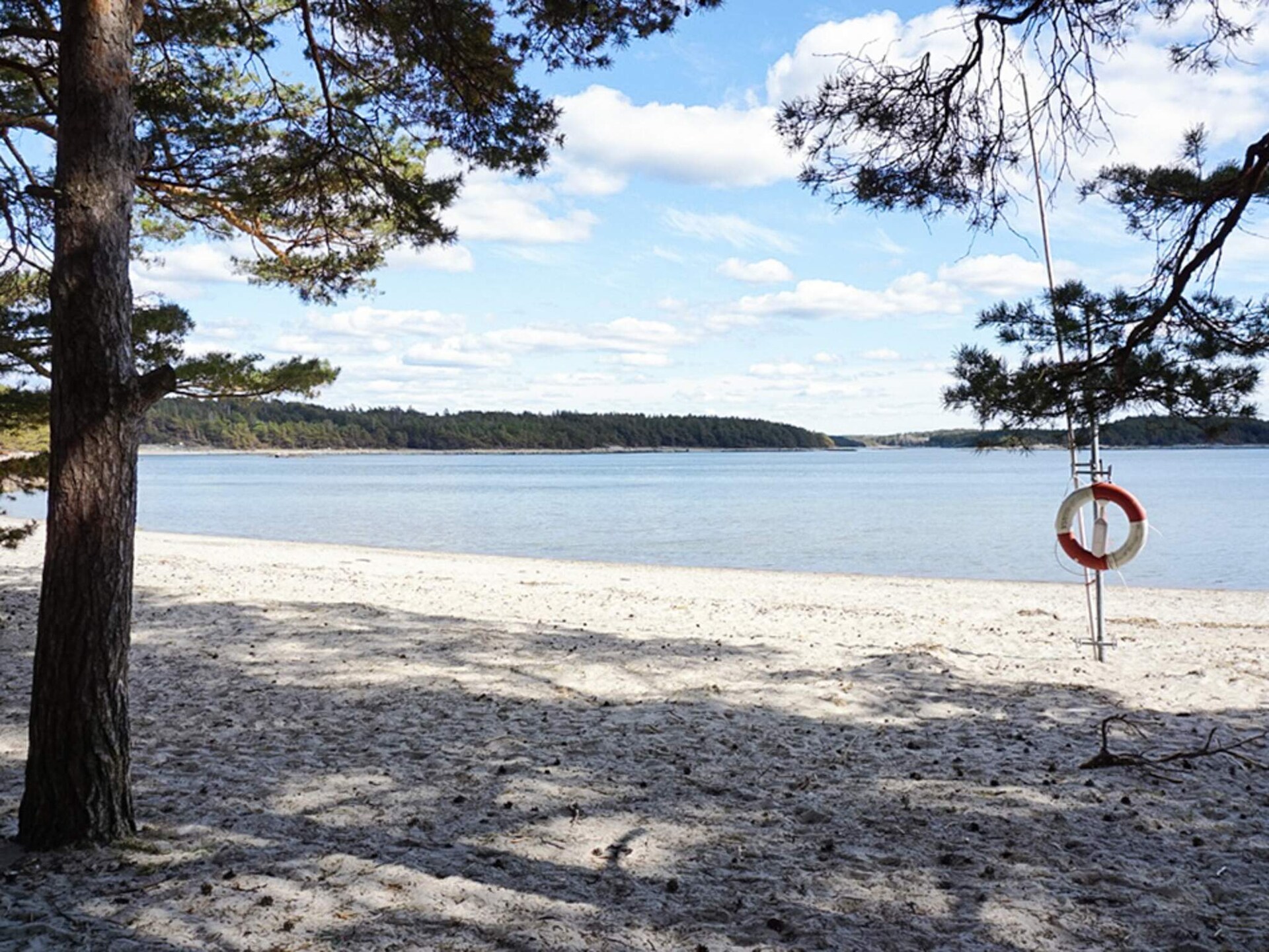 Zonnig vakantiehuis aan de golfbaan, 350m van zee in Strömstad - foto 27