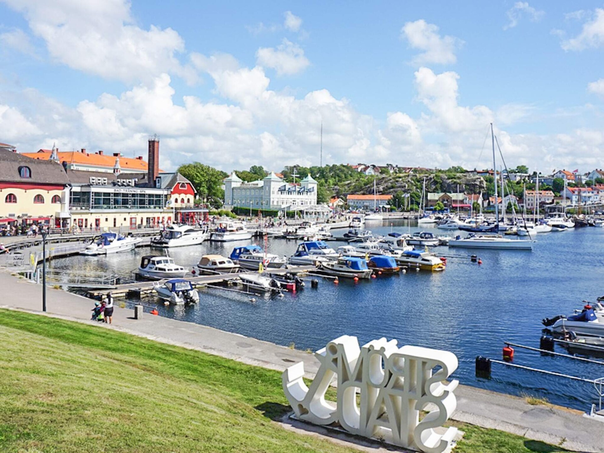 Zonnig vakantiehuis aan de golfbaan, 350m van zee in Strömstad - foto 30