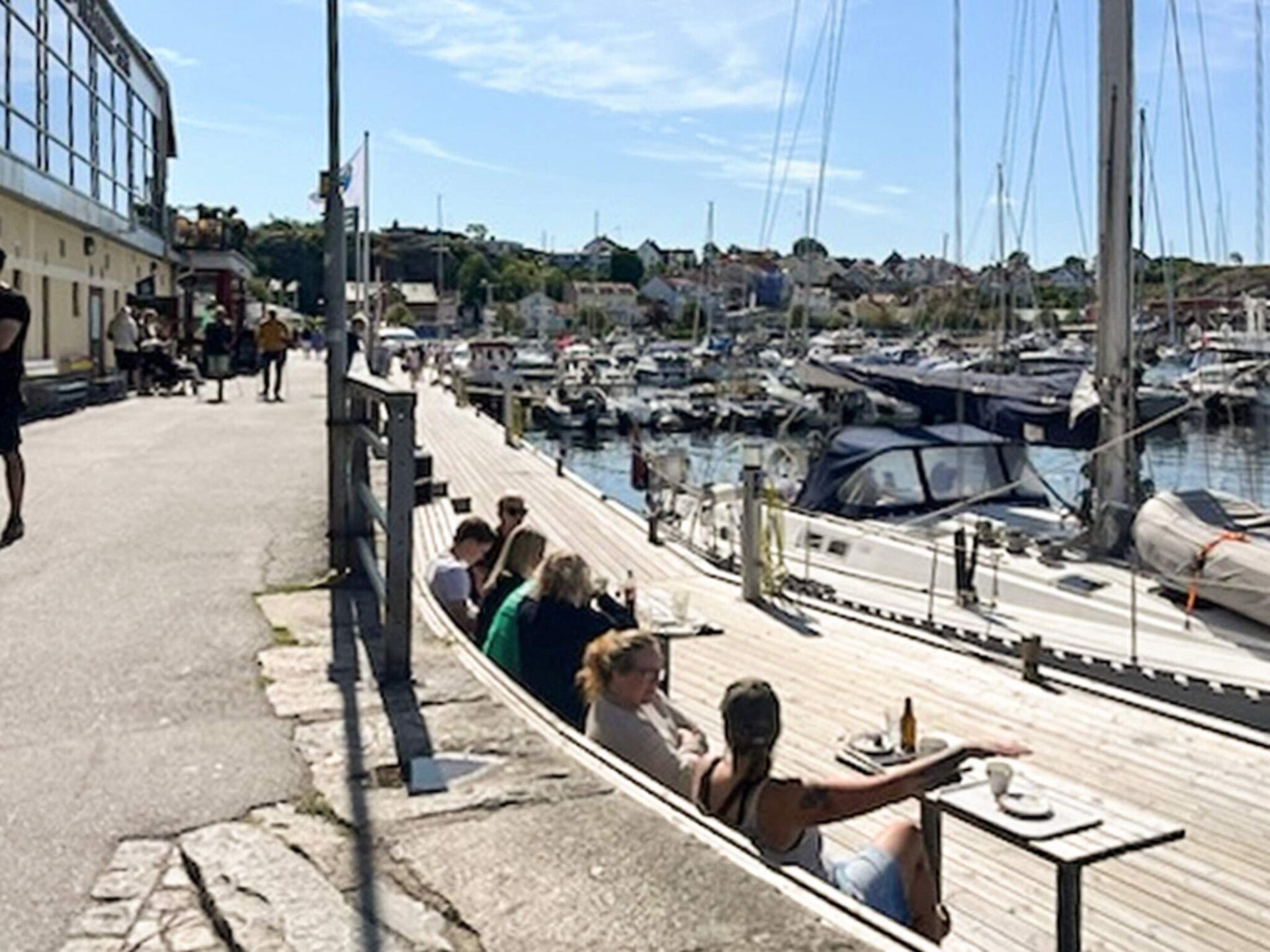 Zonnig vakantiehuis aan de golfbaan, 350m van zee in Strömstad - foto 33