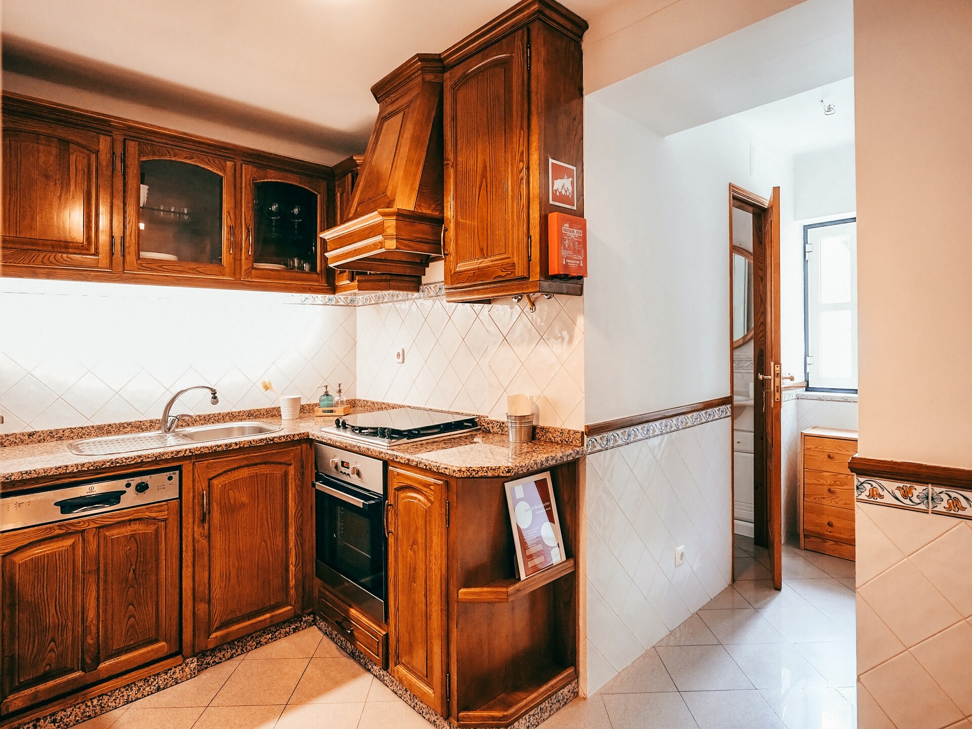 Stijlvol appartement met Taag-terras nabij Santa Apolónia - foto 4
