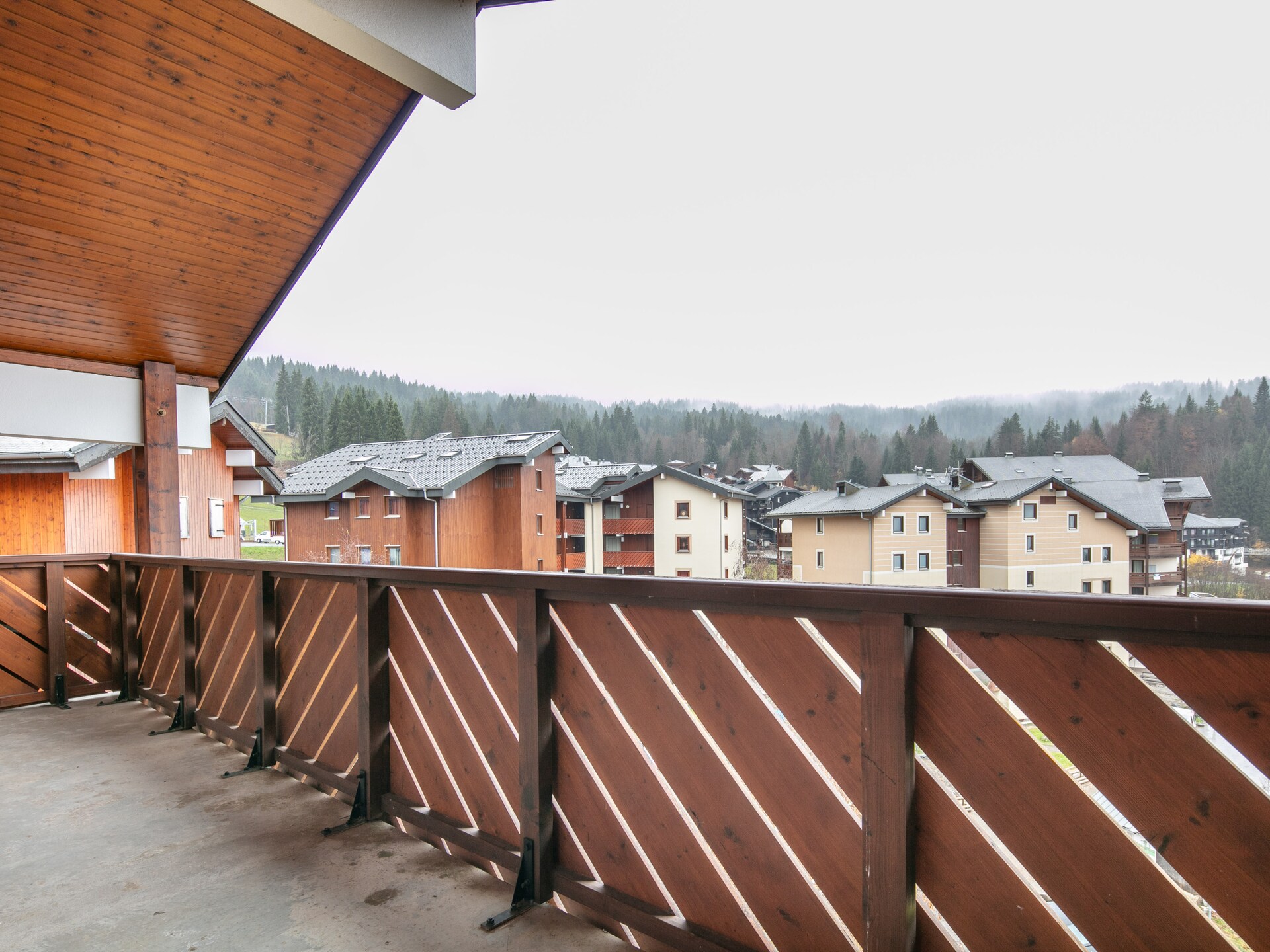 Licht appartement 72m² in Morillon, vlakbij de skilift - foto 8