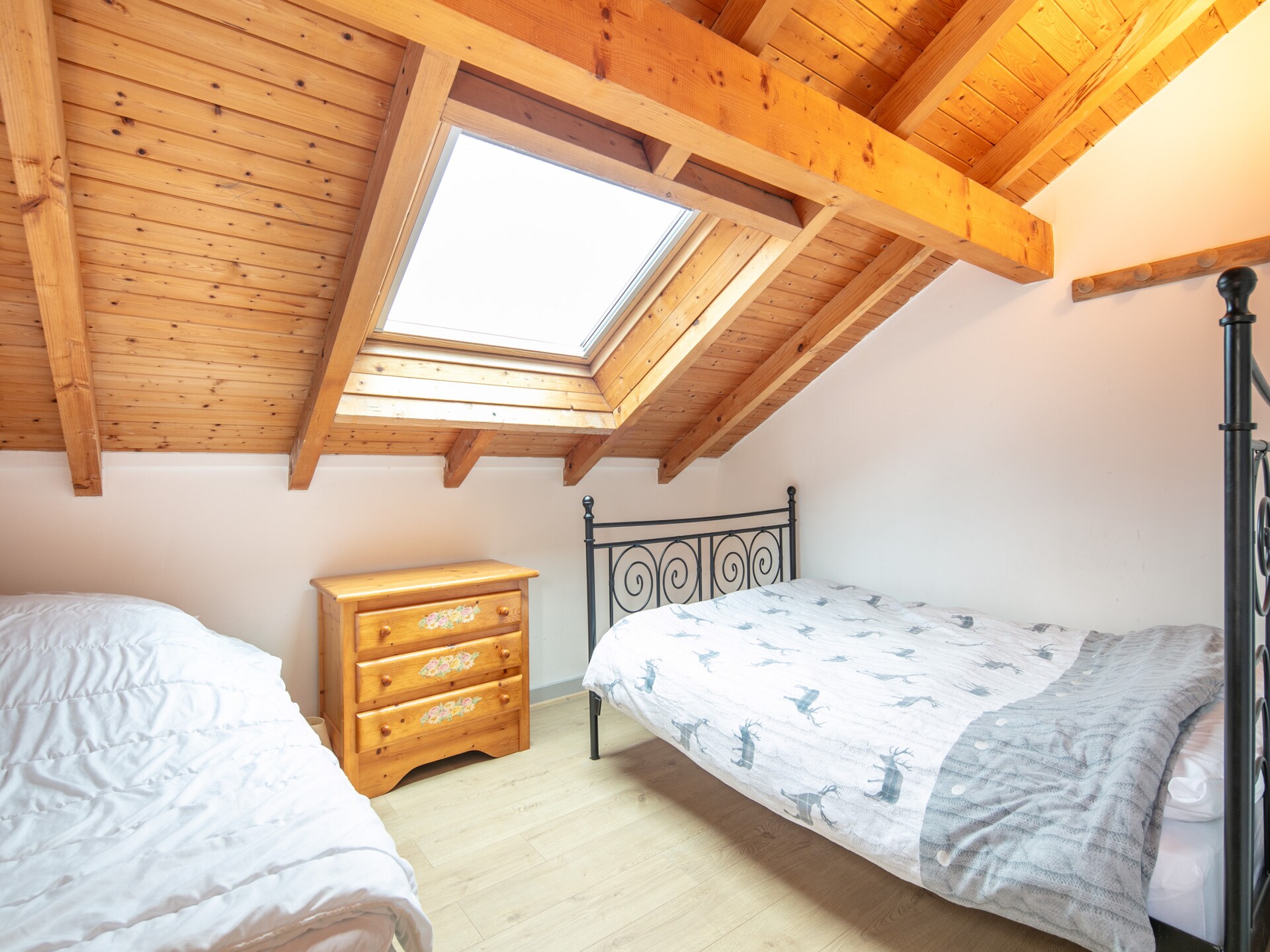 Chalet Les Marmottes: 8-persoons chalet met jacuzzi op 50m van het meer - foto 7