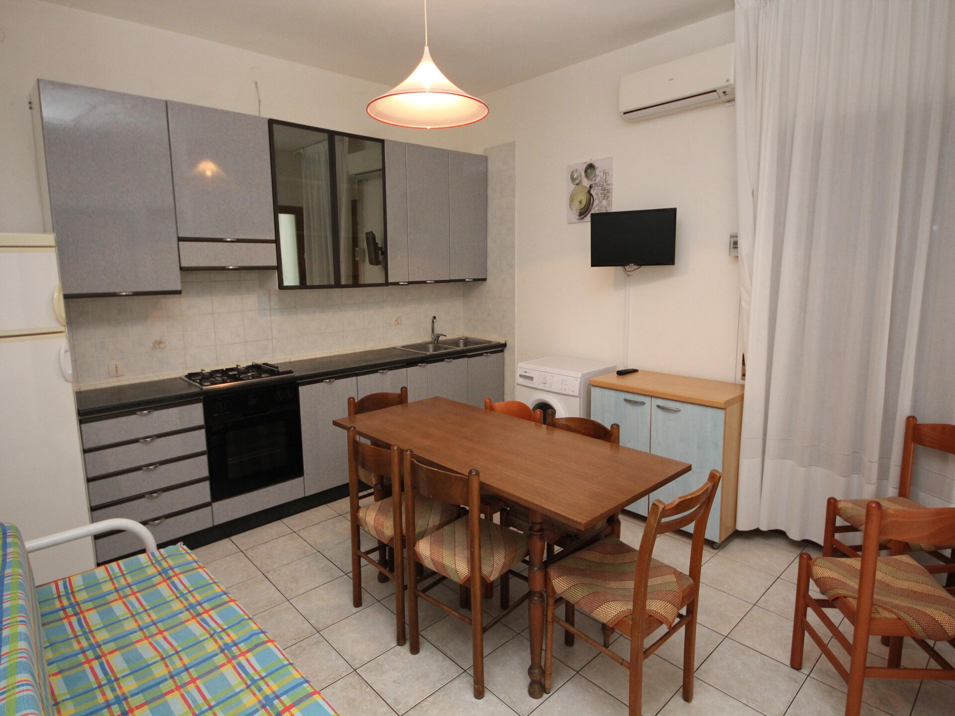 Ruim appartement voor 9 personen, 200 meter van het strand in Rosolina Mare - foto 9