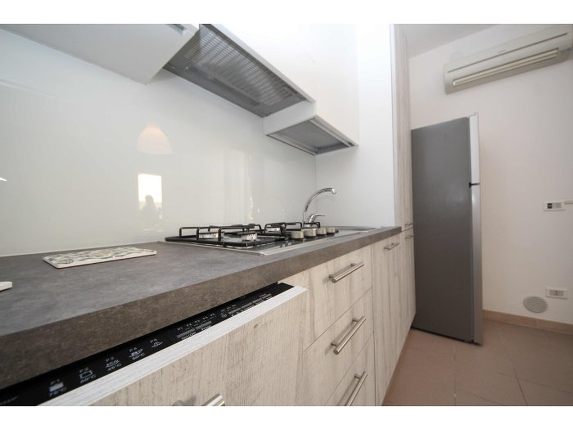 Veranda Trilo 3: Centraal appartement op 400m van strand in Rosolina Mare - foto 3