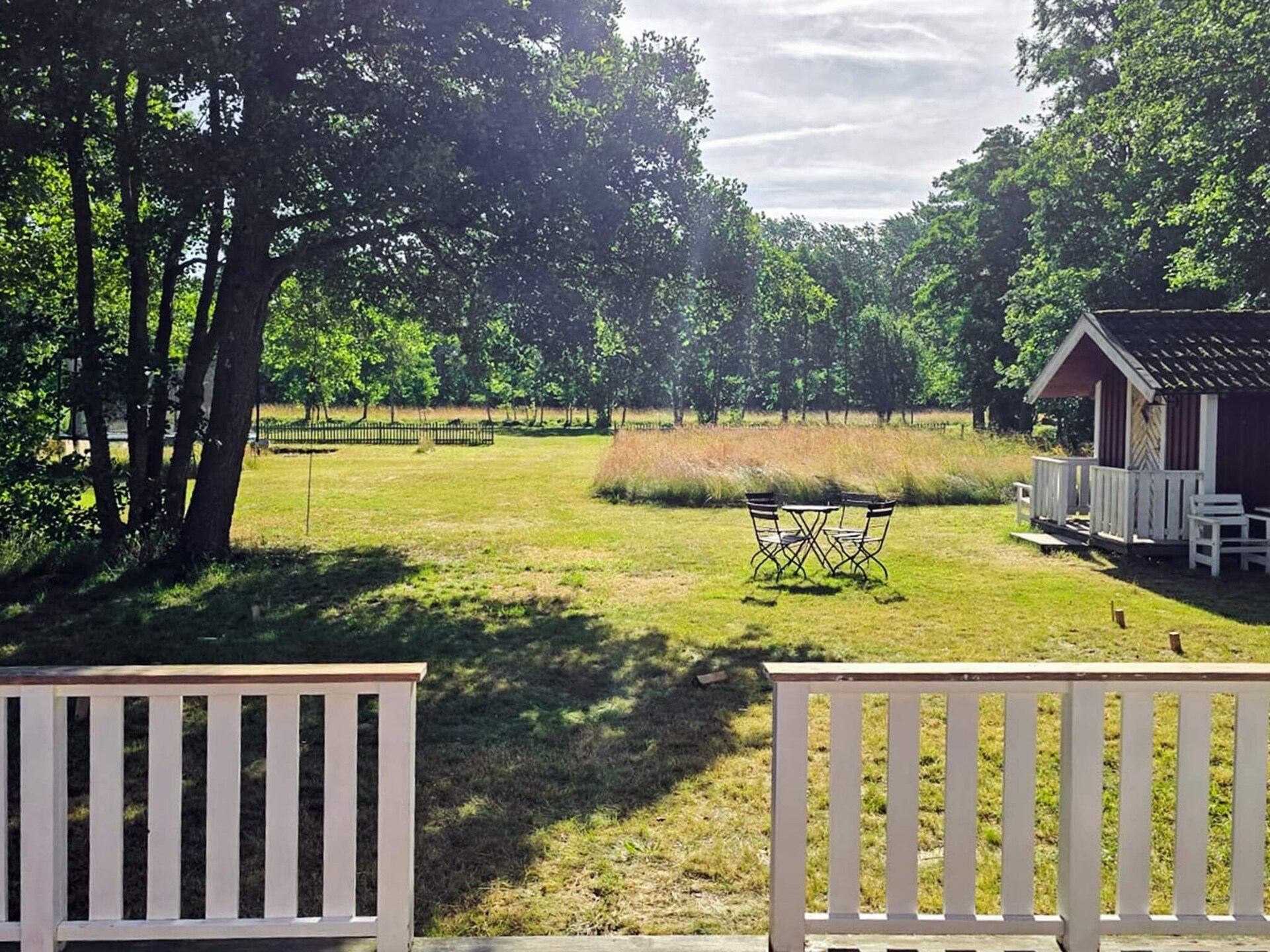 Vrijstaand vakantiehuis met gastenverblijf aan de golfbaan bij Löttorp - foto 6