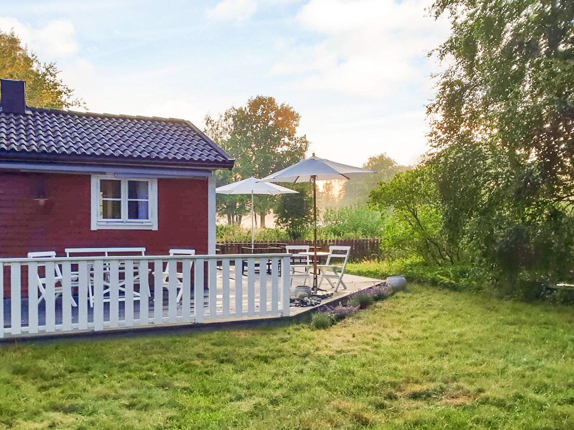 Vrijstaand vakantiehuis met gastenverblijf aan de golfbaan bij Löttorp - foto 11