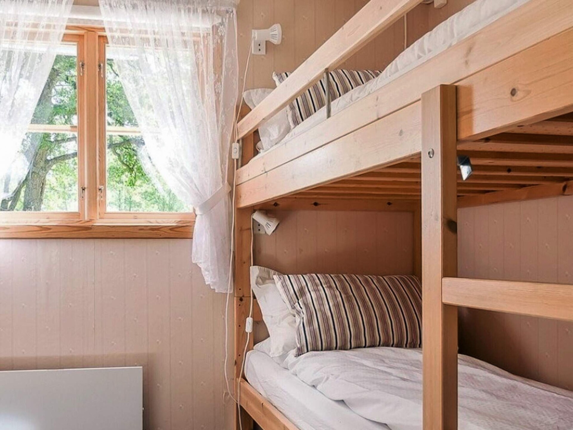 Vrijstaand vakantiehuis met gastenverblijf aan de golfbaan bij Löttorp - foto 29