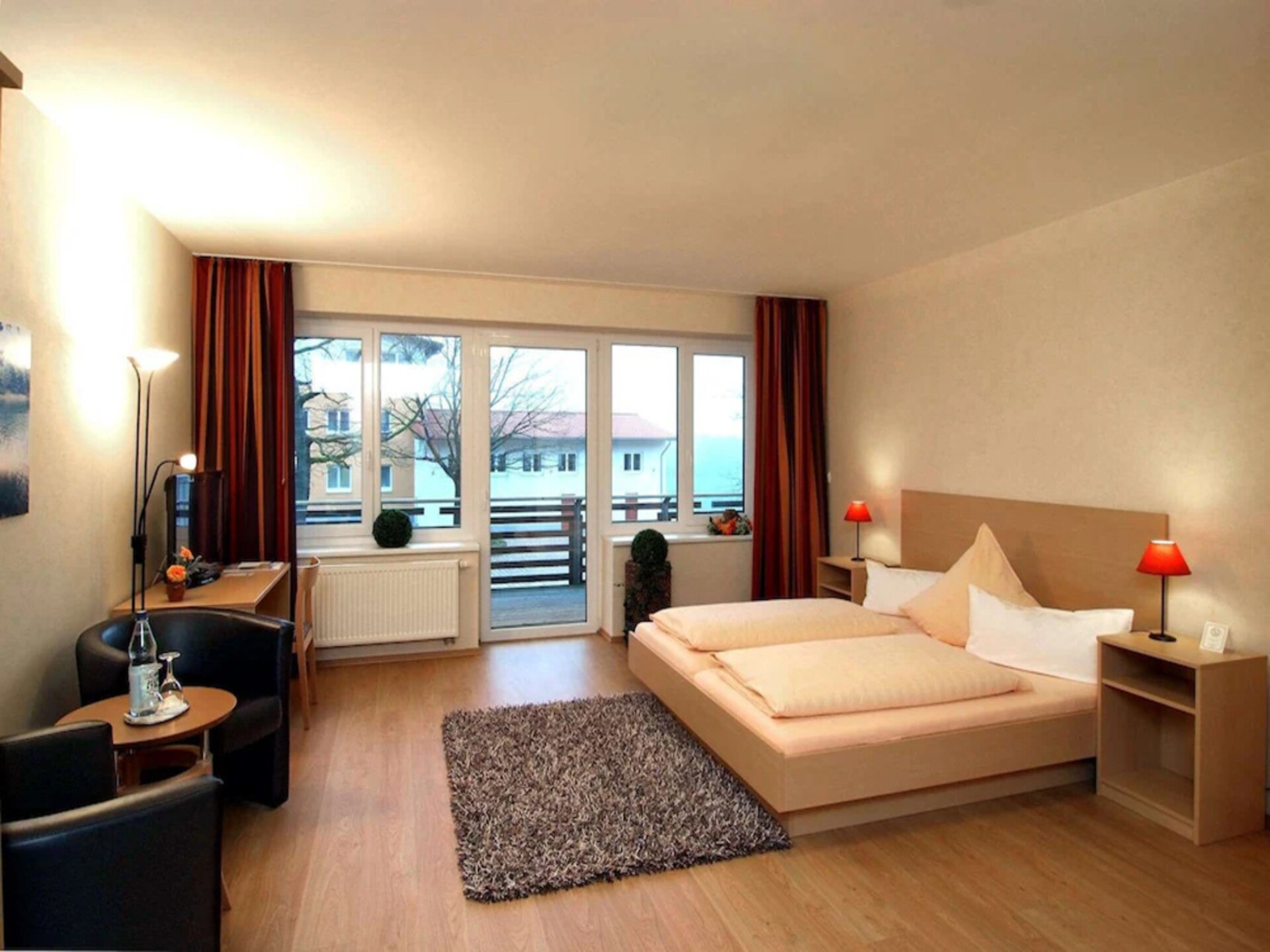 Superior kamer met balkon en uitzicht op het meer in Sassenburg - foto 6