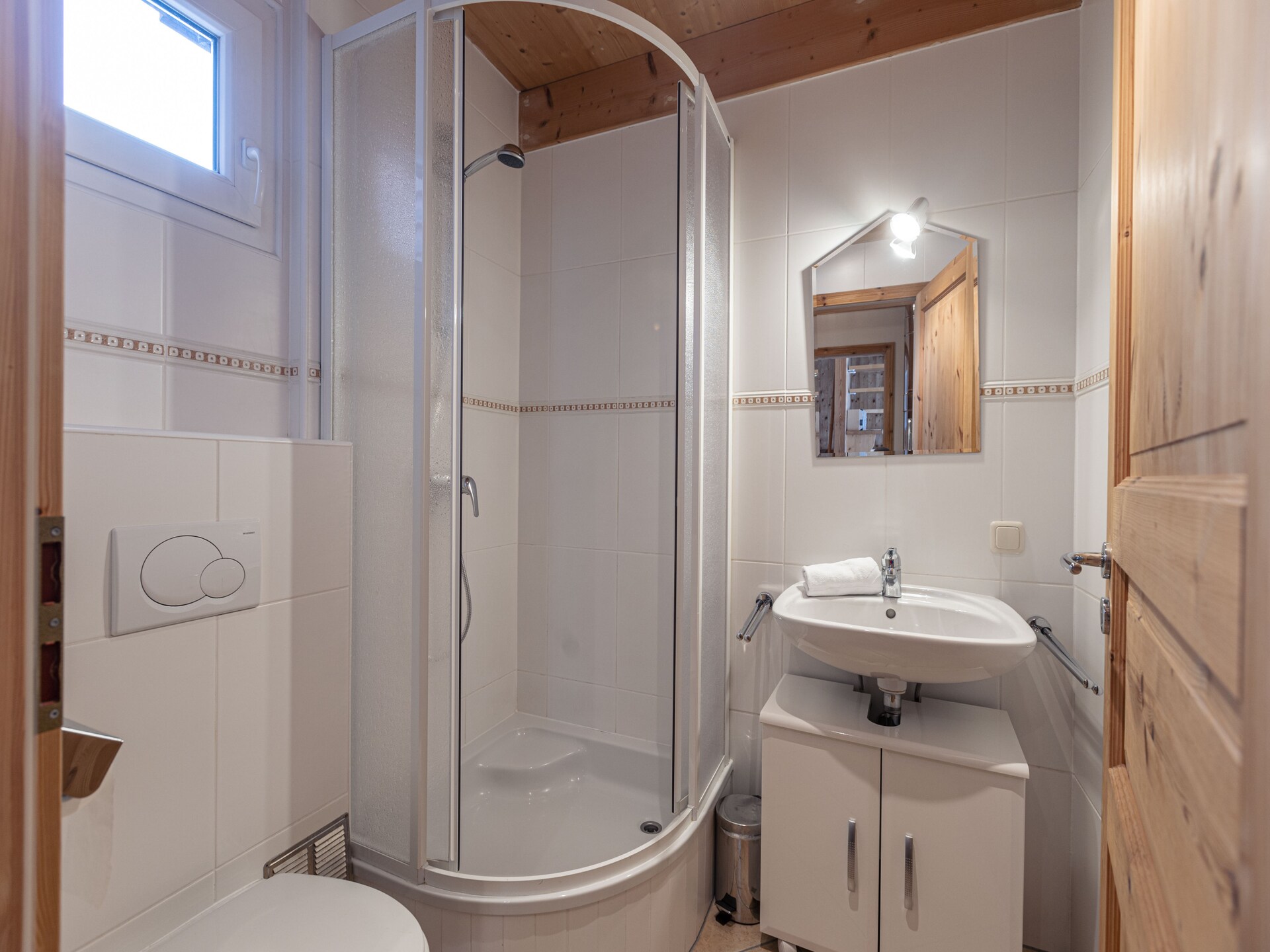 Alpenchalet voor 8 aan de golfbaan, 500m van de Kreischberg skilift - foto 6