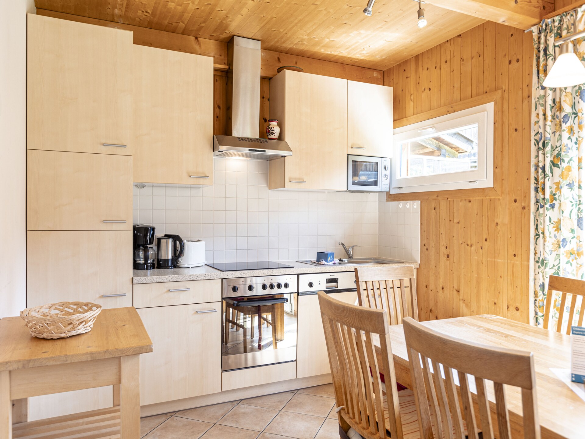 Alpenchalet voor 8 aan de golfbaan, 500m van de Kreischberg skilift - foto 8