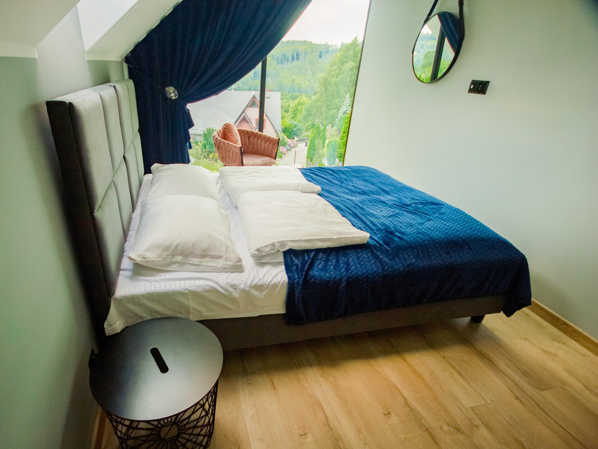 Panoramisch vakantiehuis op heuvel bij meren in Kasjoebië - foto 14